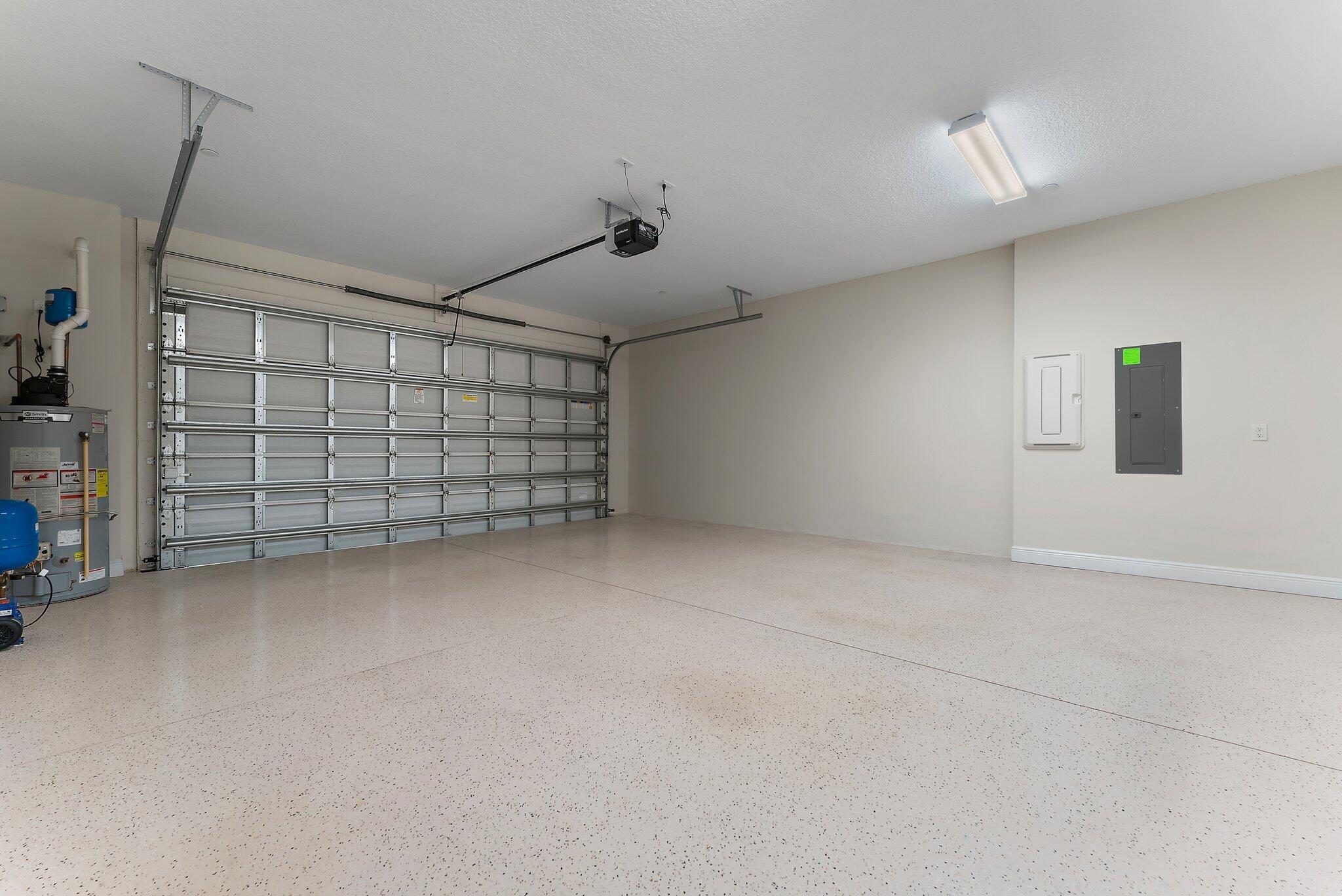 ALTON NEIGHBORHOOD 4 - Residential Lease