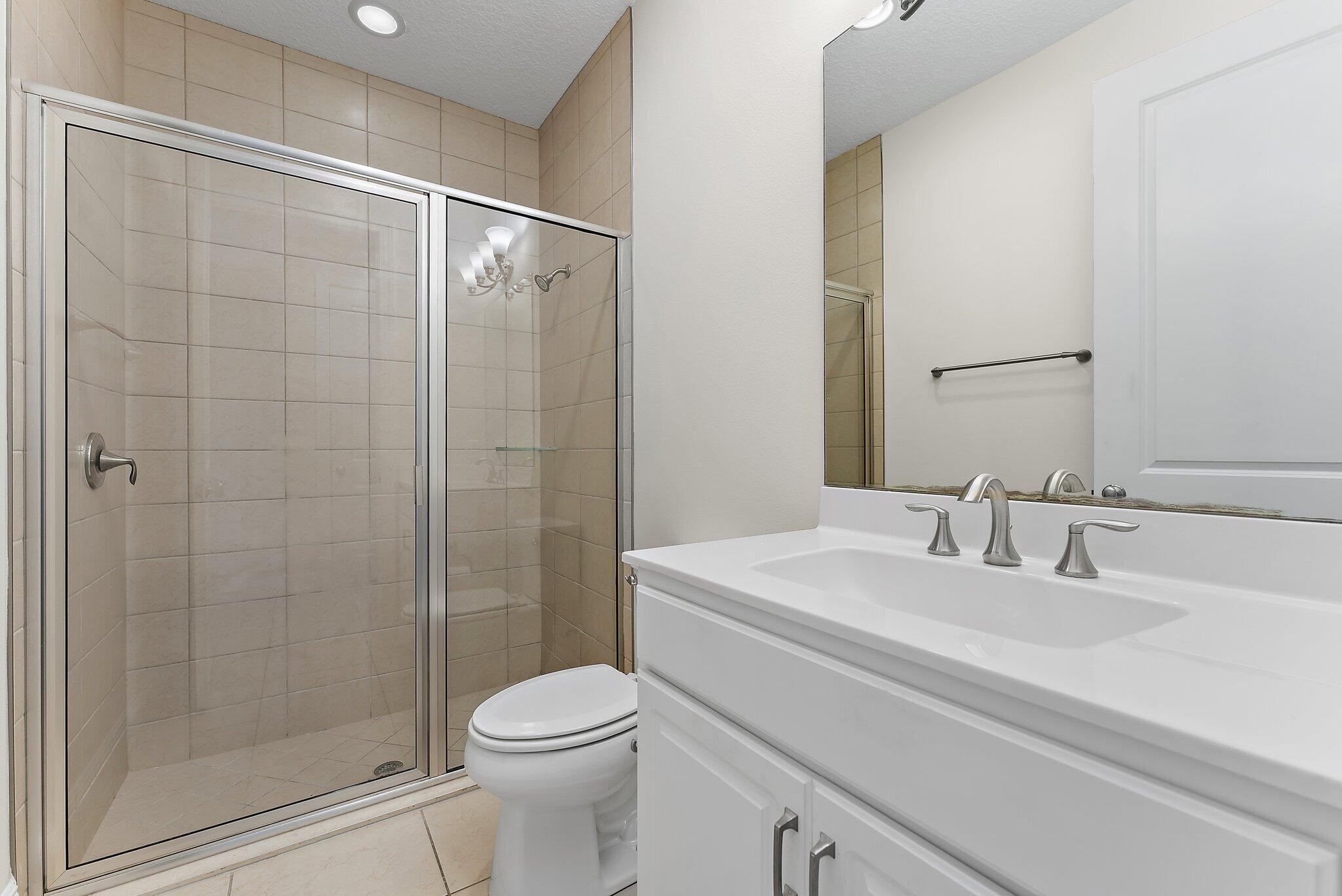 ALTON NEIGHBORHOOD 4 - Residential Lease