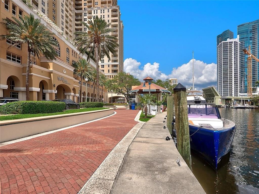 NU RIVER LANDING - Residential