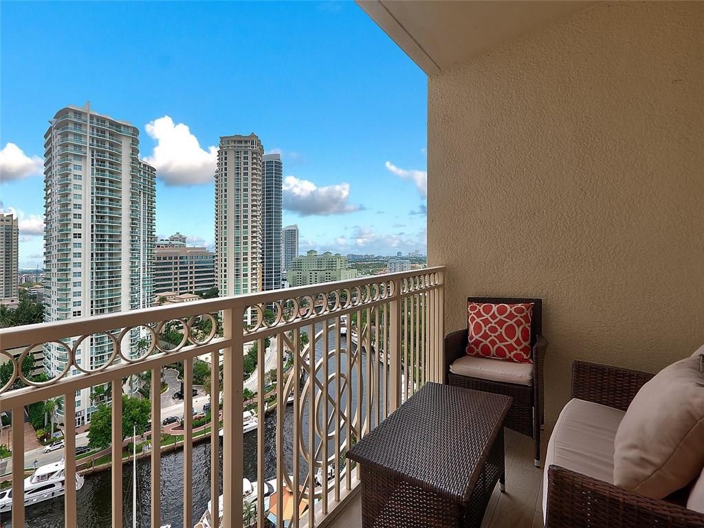 NU RIVER LANDING - Residential