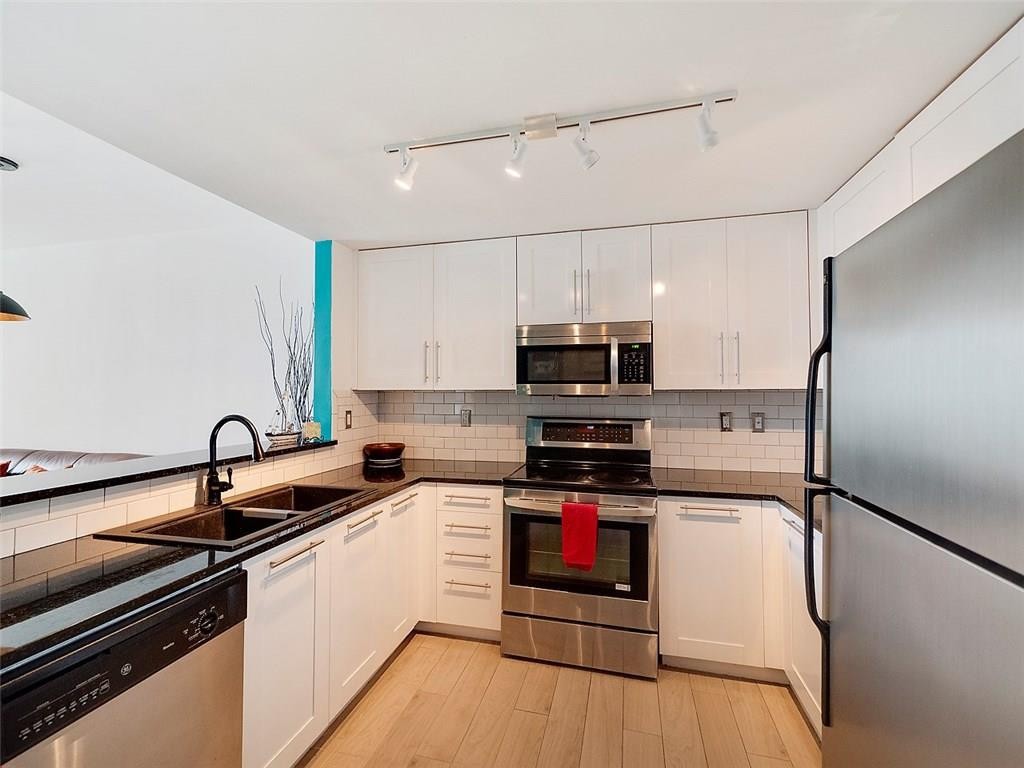 NU RIVER LANDING - Residential