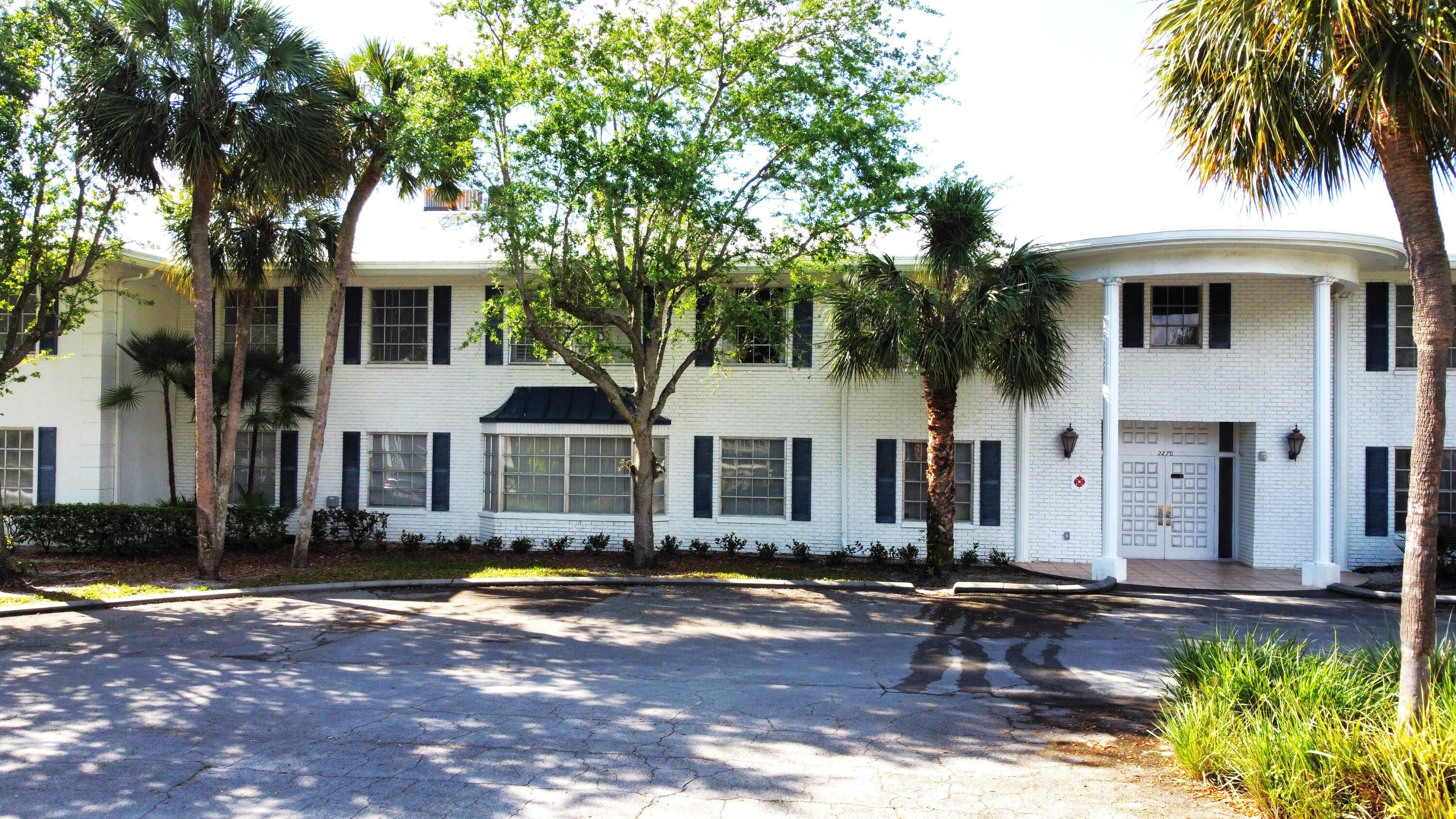 IMPERIAL POINT COLONNADES CONDO - Residential