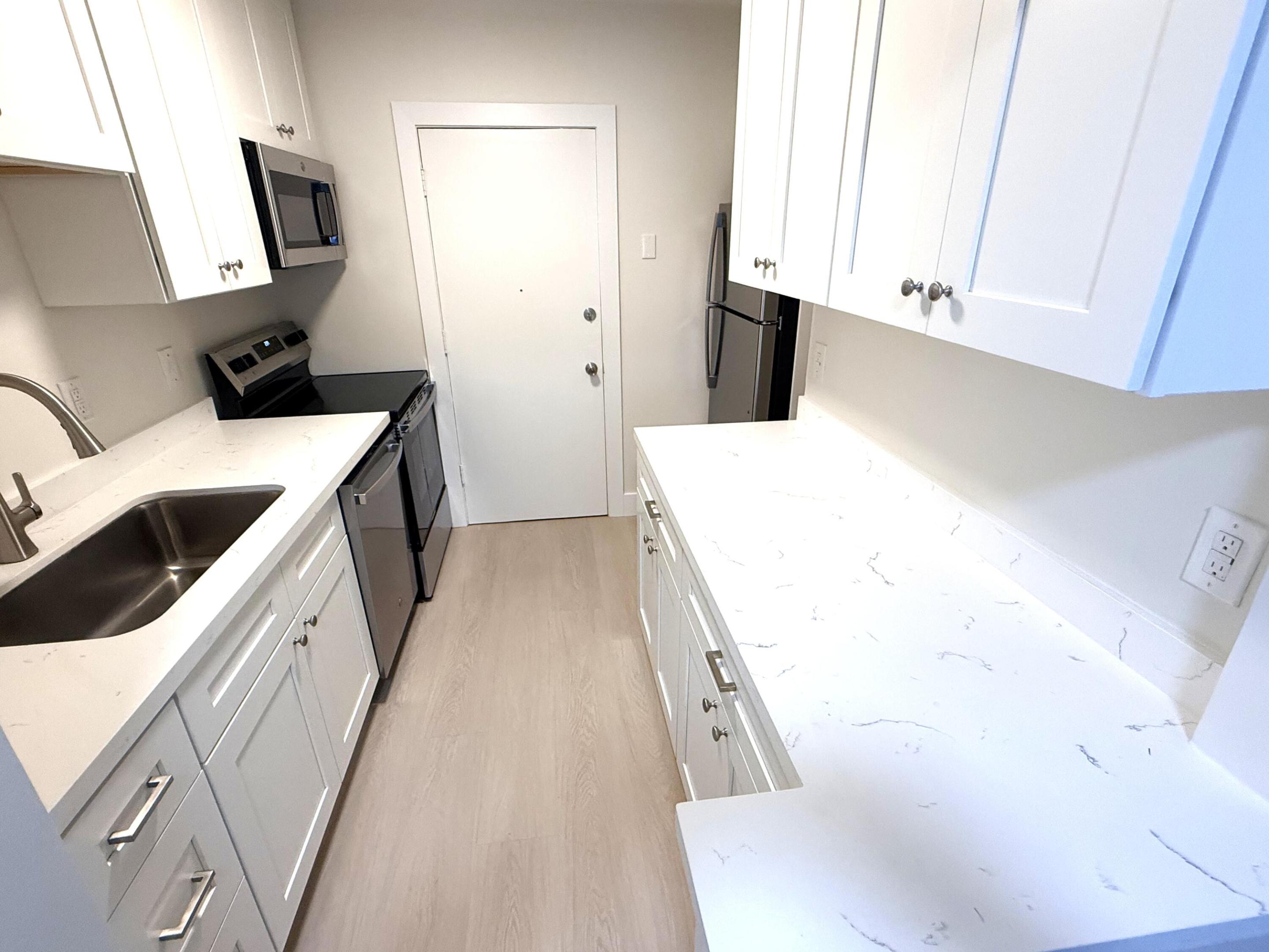 IMPERIAL POINT COLONNADES CONDO - Residential