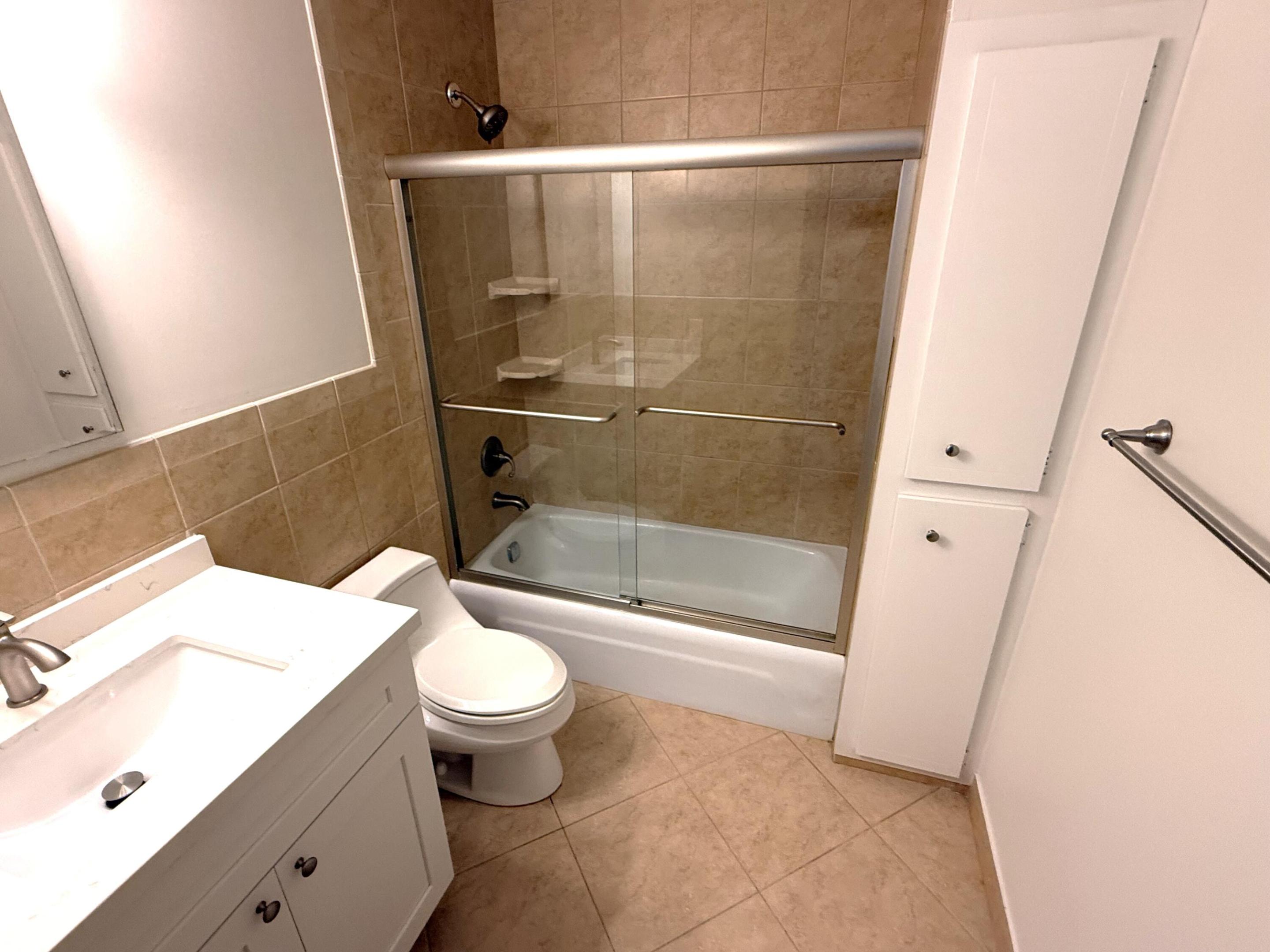 IMPERIAL POINT COLONNADES CONDO - Residential