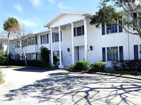 2220 NE 68 Street 1007 Fort Lauderdale FL 33308