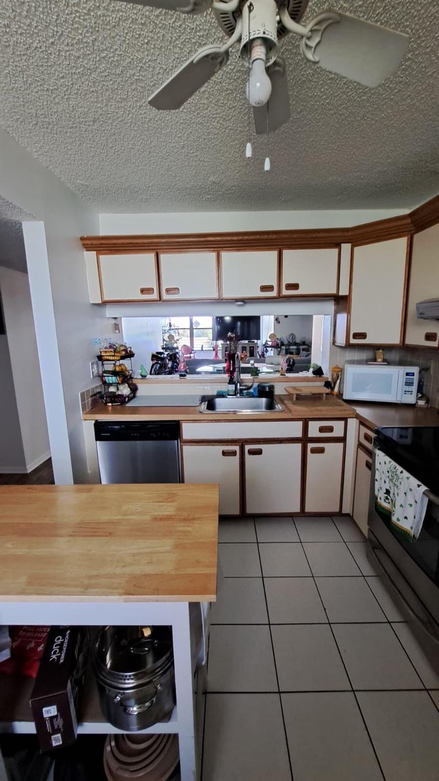 APPLEWOOD VILLAGE IV-A CO - Residential