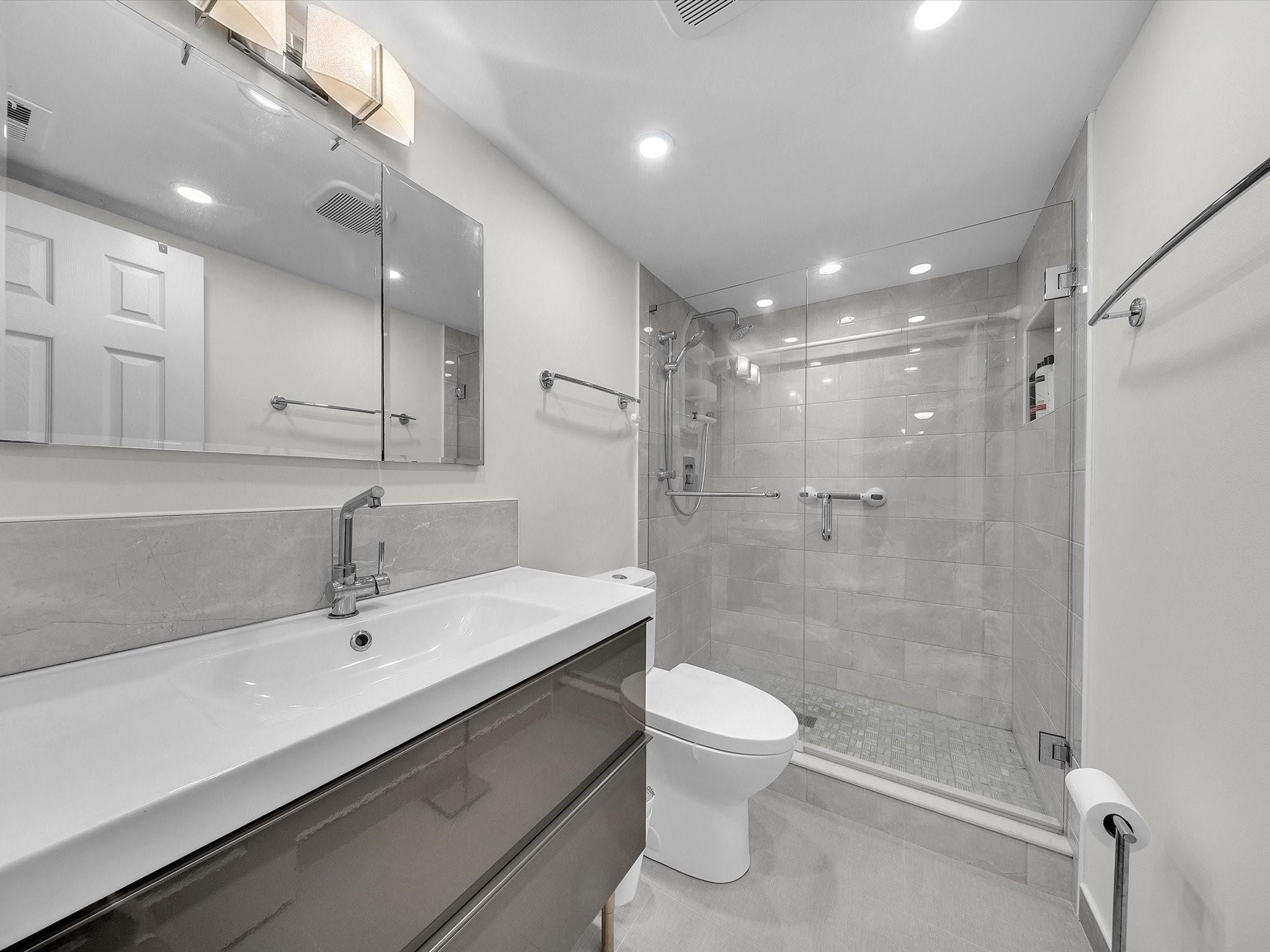 Village Royale on The Gre - Residential