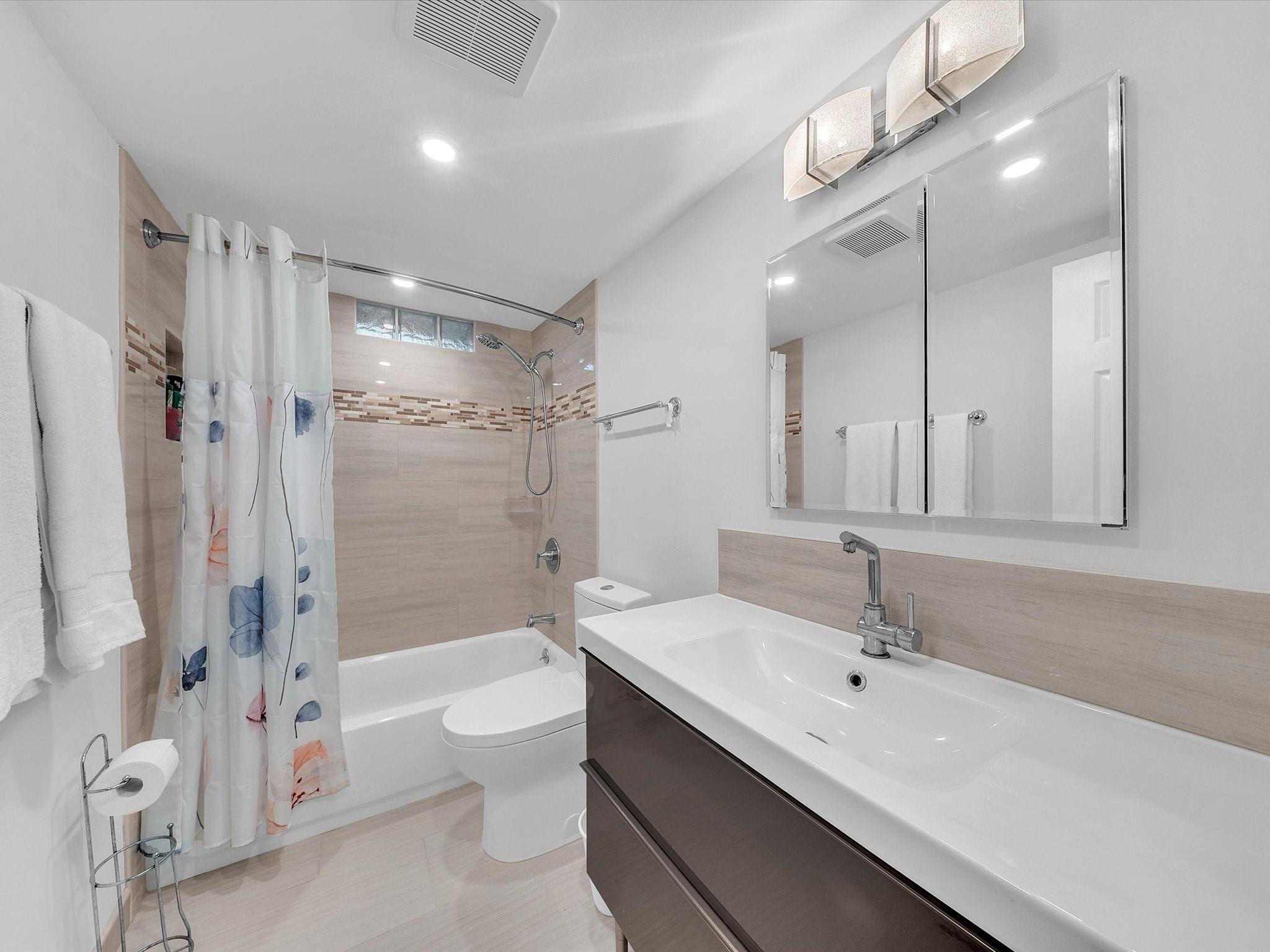 Village Royale on The Gre - Residential