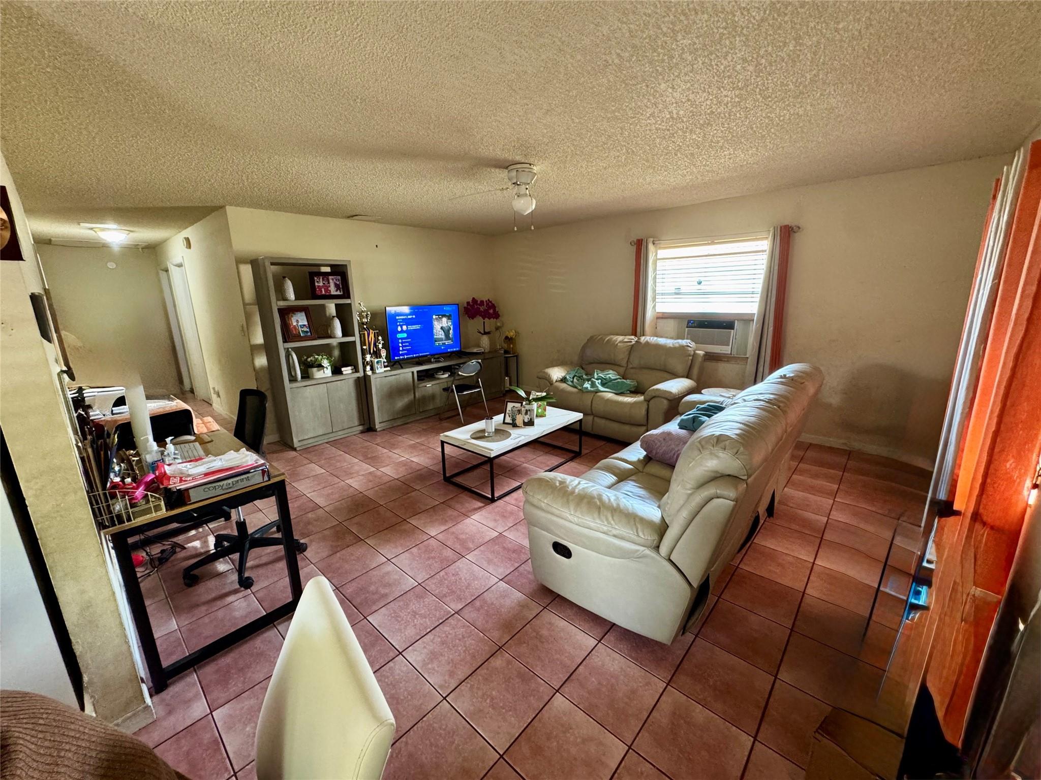 288 NW 13th Ct