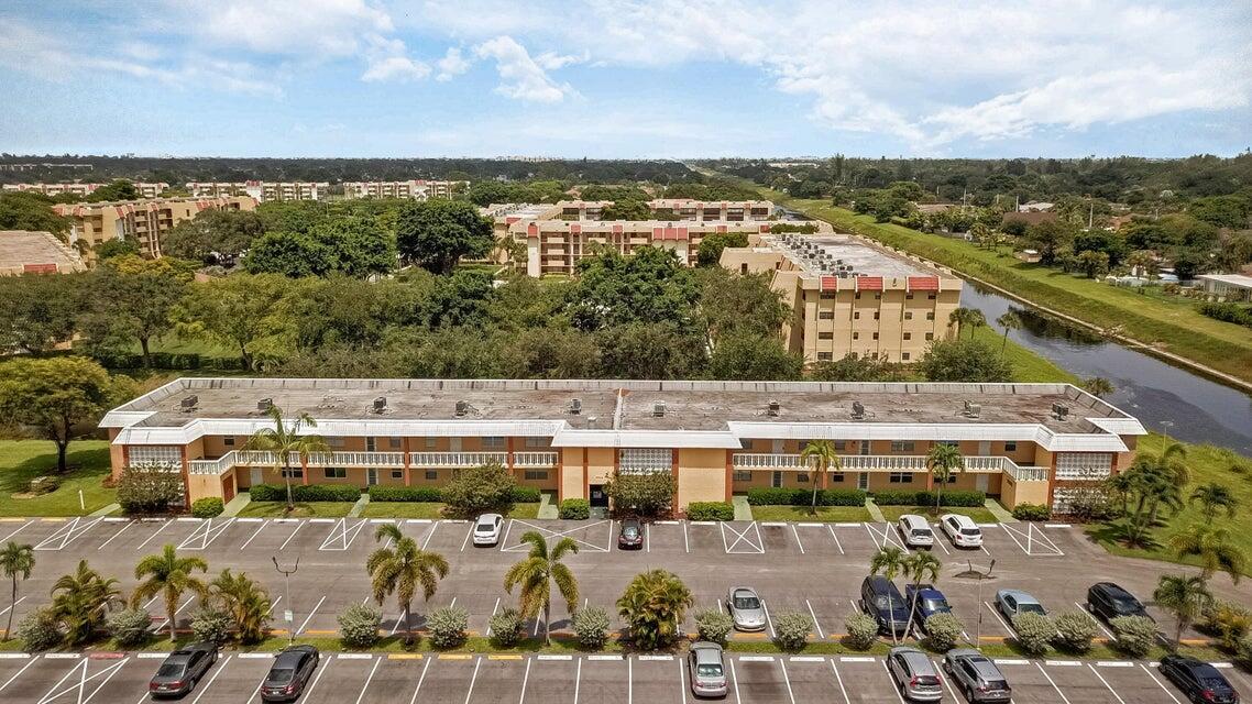 55+ community! Stunning spacious First-Floor Studio Apartment with expansive room to create a separate bedroom, ⁠Screened patio overlooking serene canal views, ⁠Updated kitchen with granite countertops and tile flooring throughout. ⁠Ample closet space, including a huge walk-in closet. ⁠Convenient laundry facilities just steps away. Enjoy the perfect location which ⁠Close to major hwys,shopping, supermarkets, restaurants, medical facilities, and places of worship. Community has a heated pool and spa in a beautifully landscaped setting . This well-maintained community offers the perfect blend of tranquility and convenience. 24 hours notice for viewing.