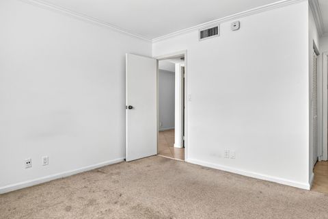 Tiny photo for 13 Jacaranda Drive #214, Plantation, FL 33324 (MLS # B26050786)