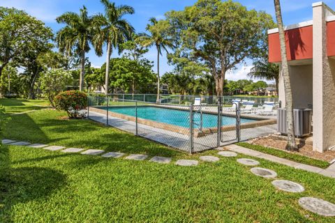 Tiny photo for 13 Jacaranda Drive #214, Plantation, FL 33324 (MLS # B26050786)