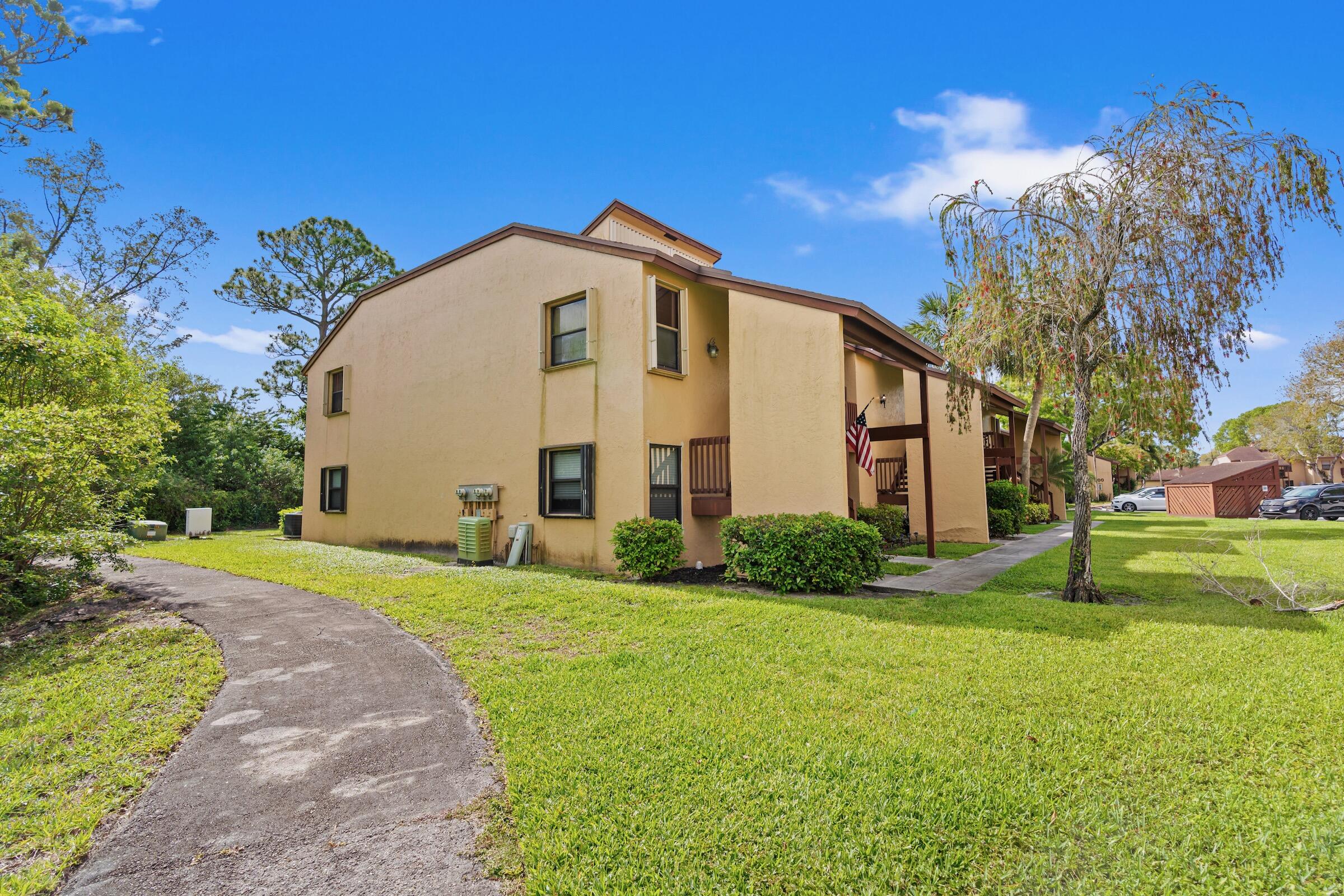 TRAILS AT ROYAL PALM BEACH CONDO - Residential