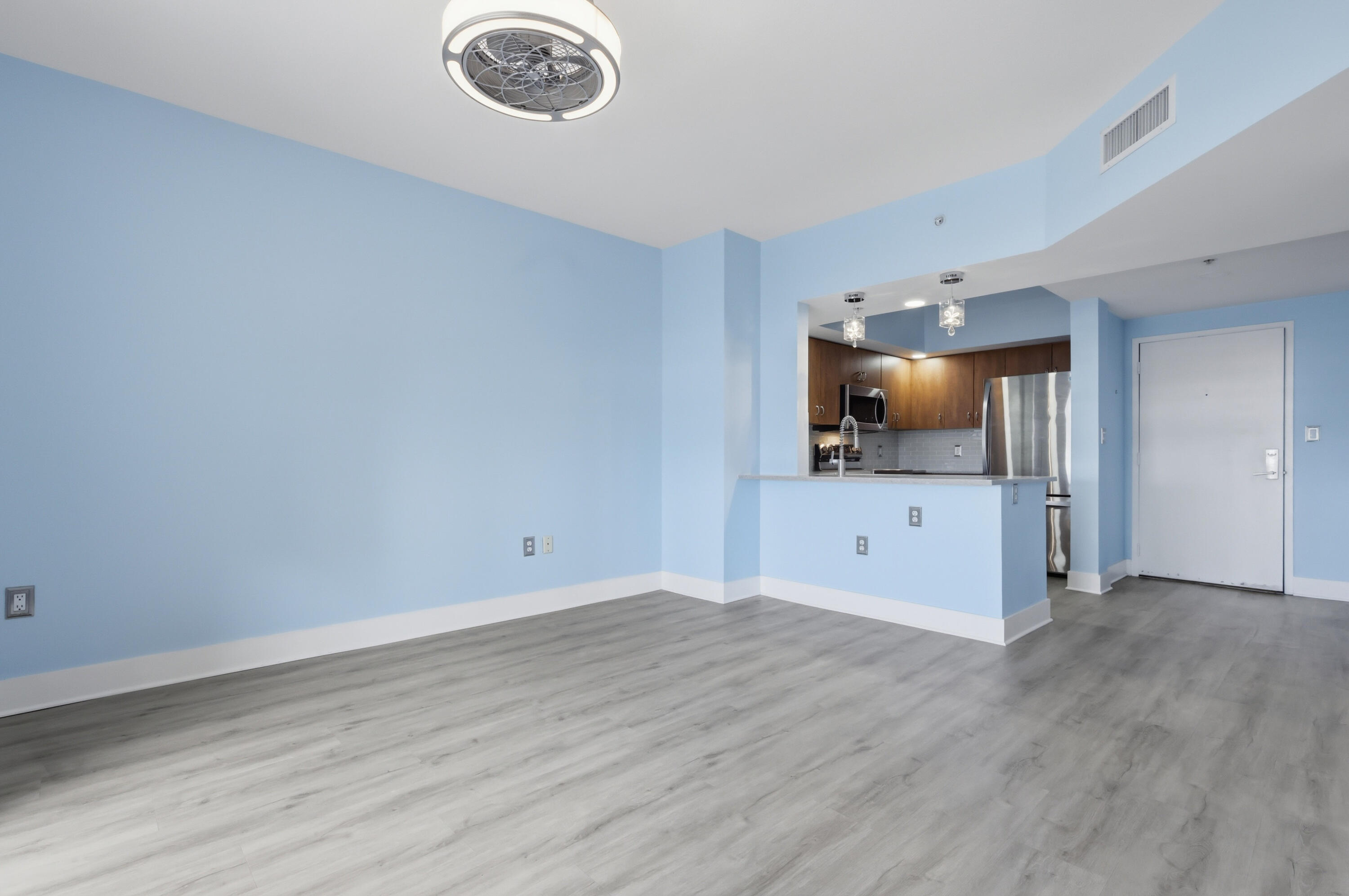 110 N Federal Highway 1108