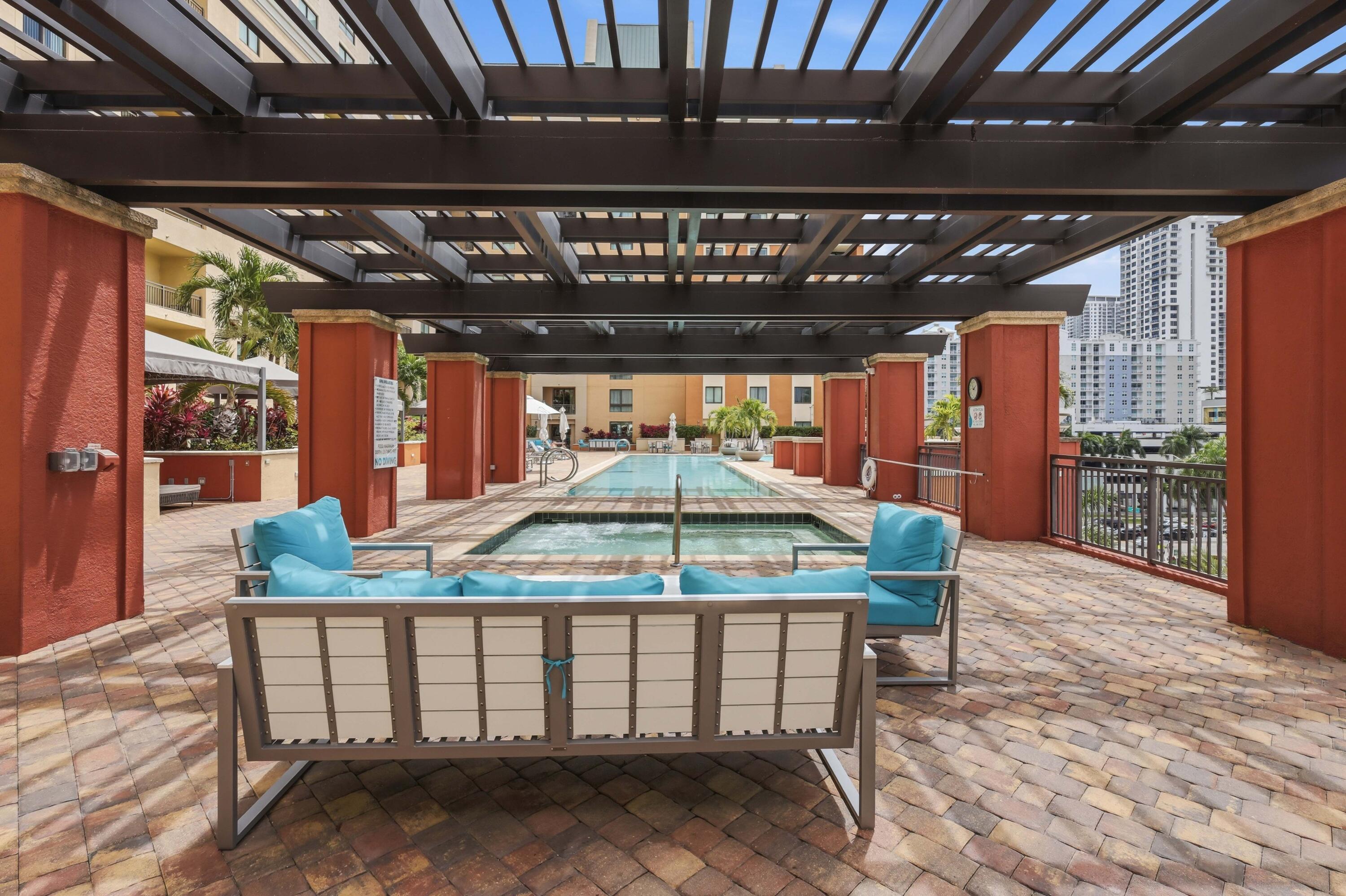 Waverly at Las Olas - Residential