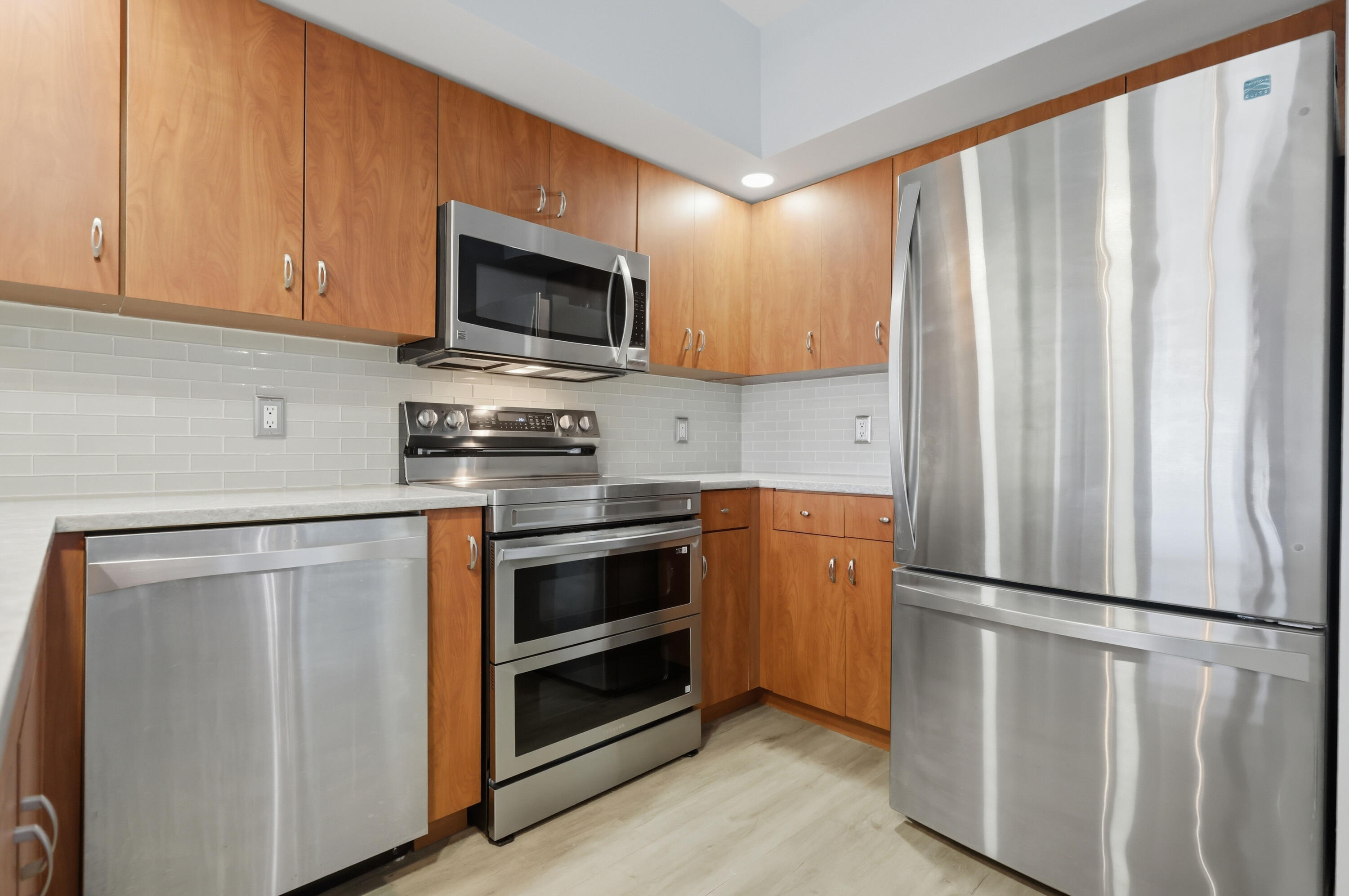 110 N Federal Highway 1108