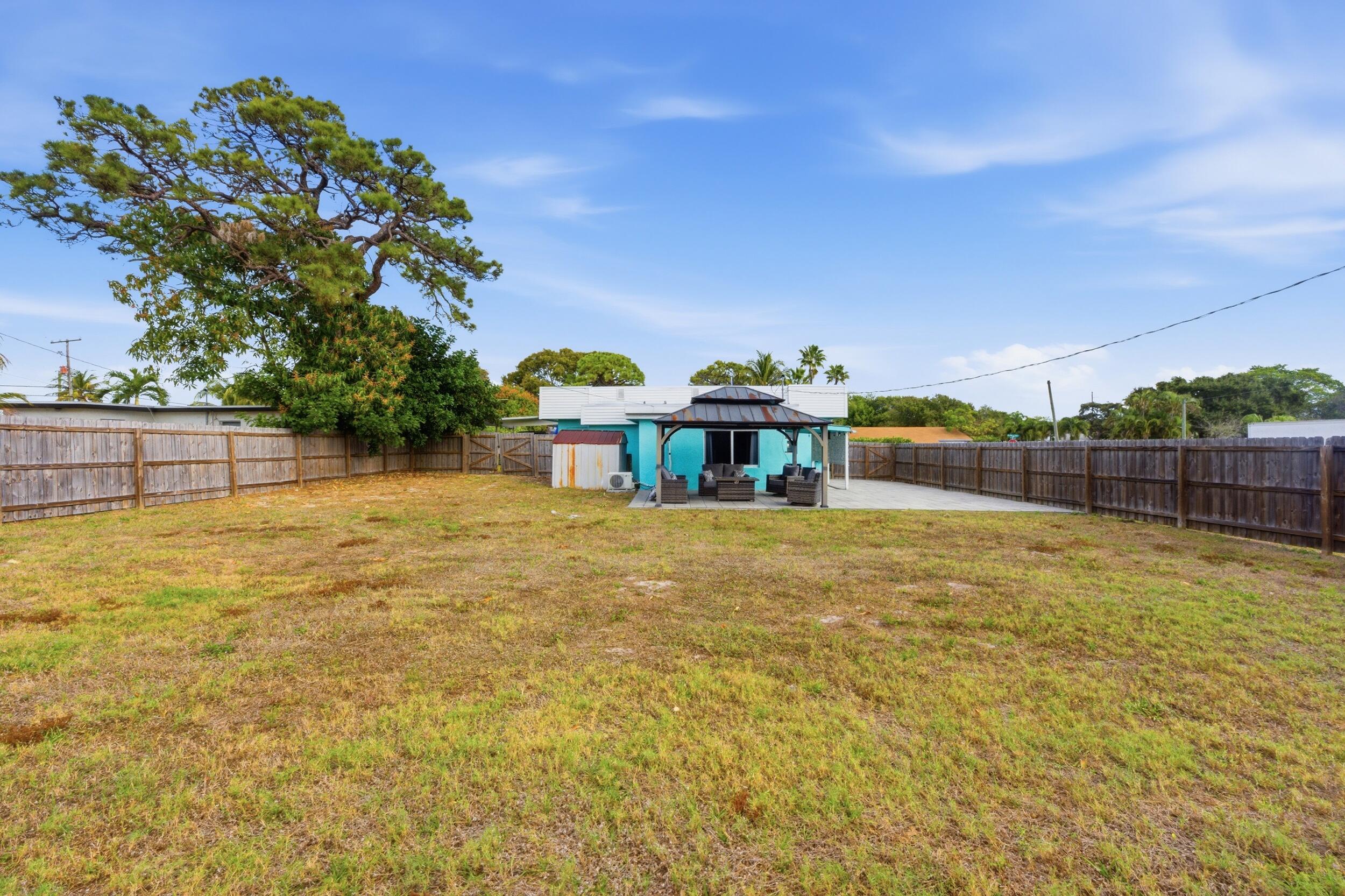 LAUREL HILLS 2ND ADD IN - Residential