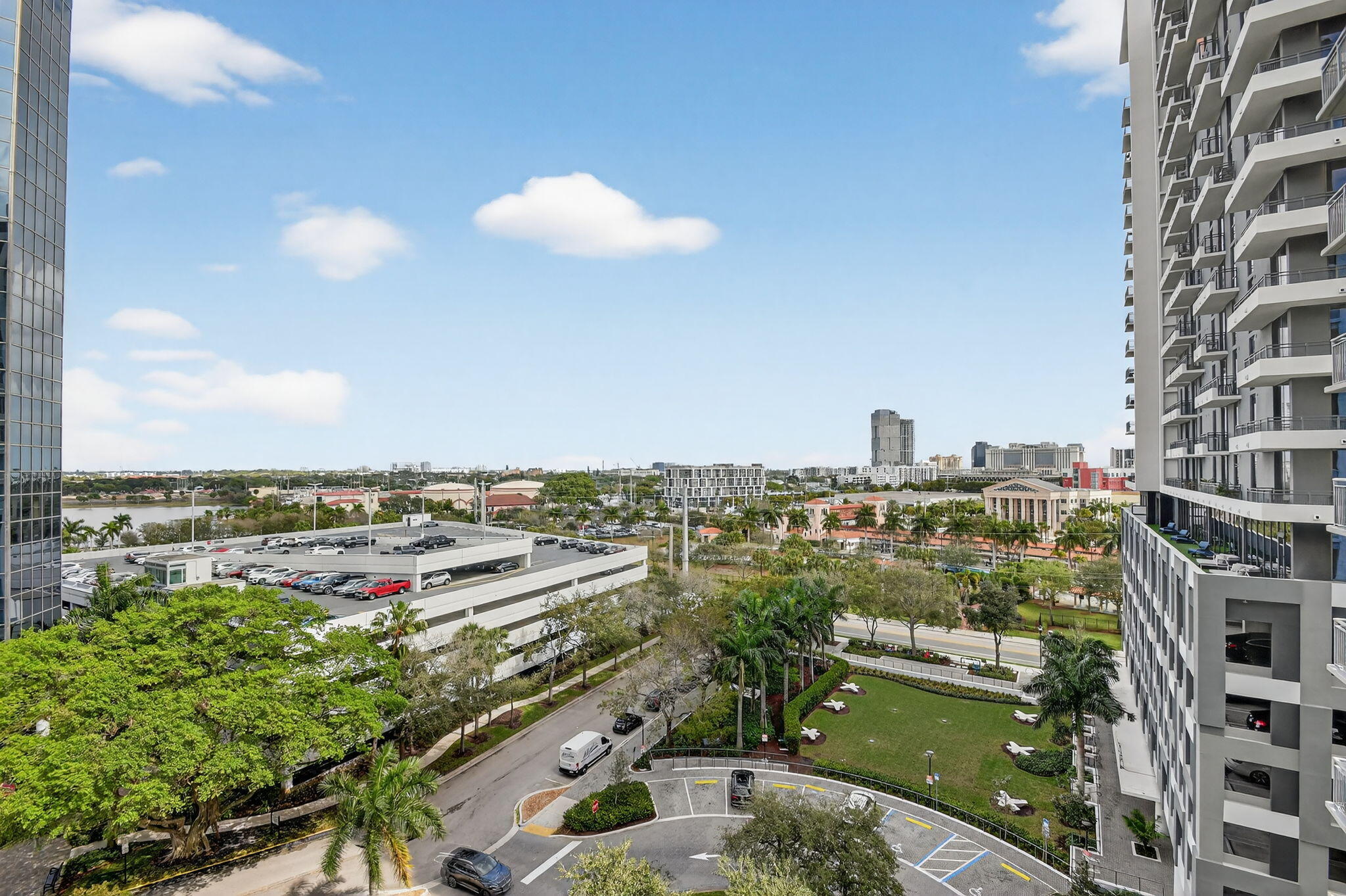 EDGE CONDO - Residential