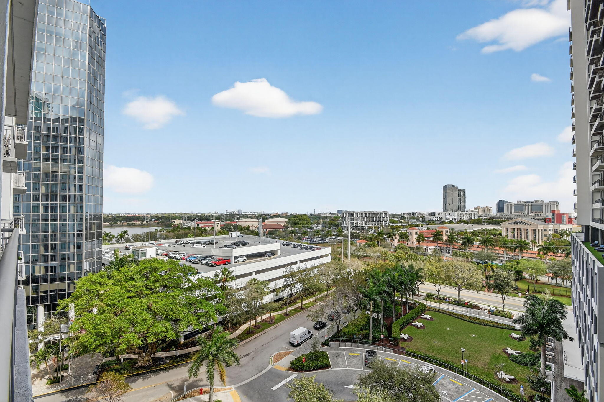 EDGE CONDO - Residential