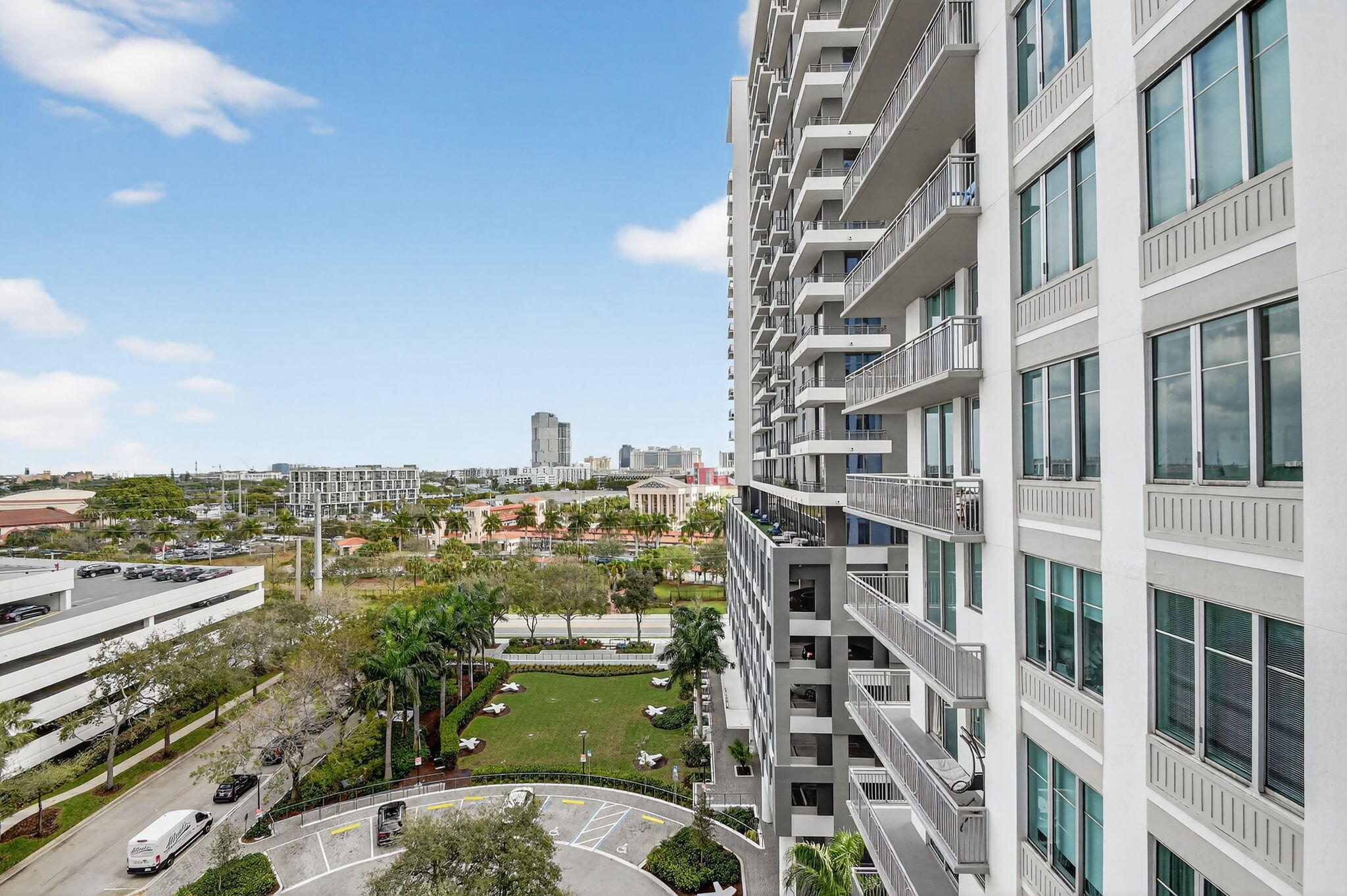 EDGE CONDO - Residential