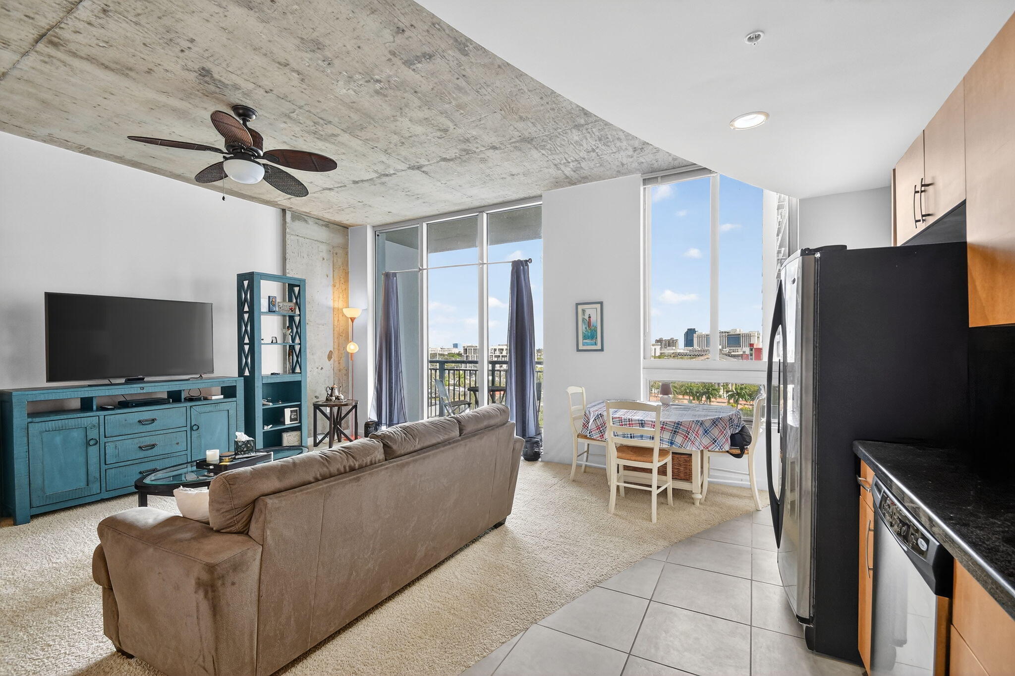 EDGE CONDO - Residential