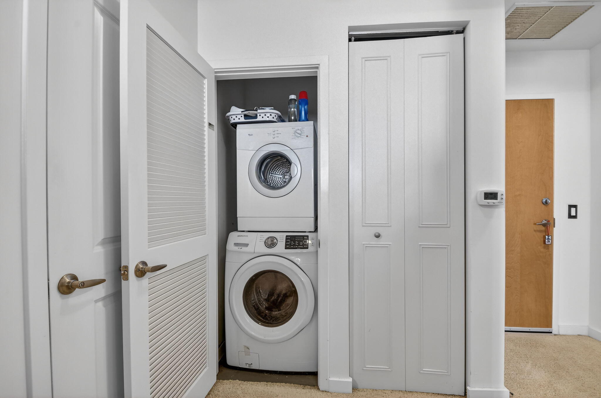 EDGE CONDO - Residential