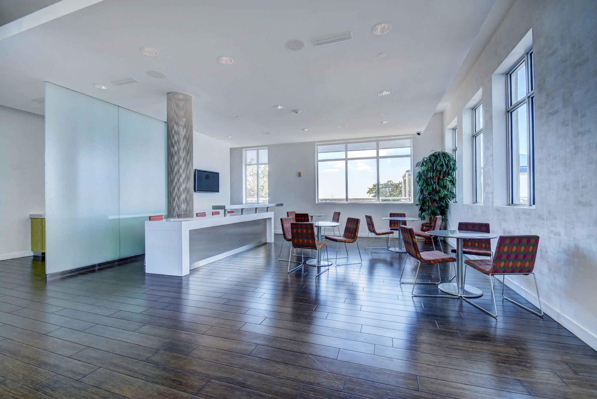 EDGE CONDO - Residential