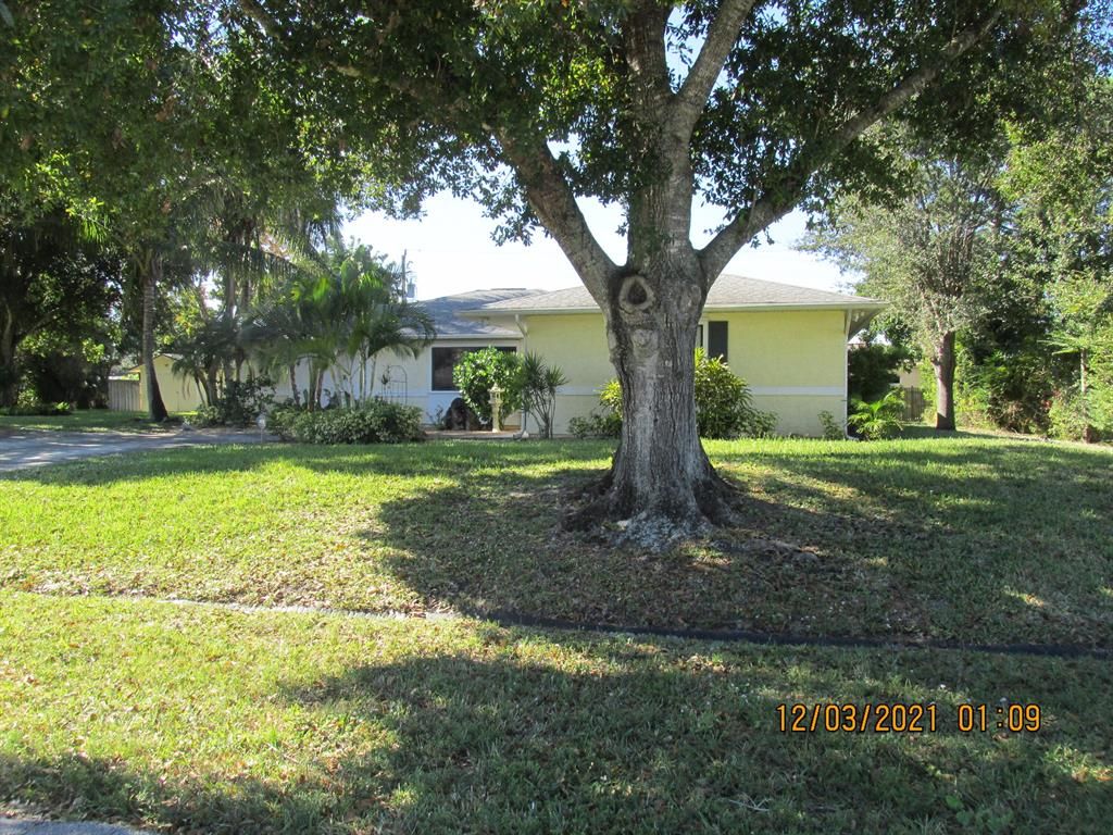 Photo of 973 SW Commonwealth Road, Port Saint Lucie, FL 34953 (MLS # R10787075)