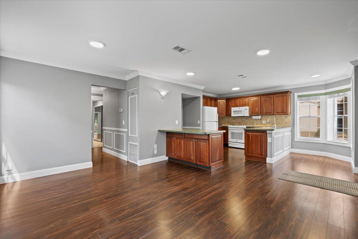 1357 Sweet William Lane