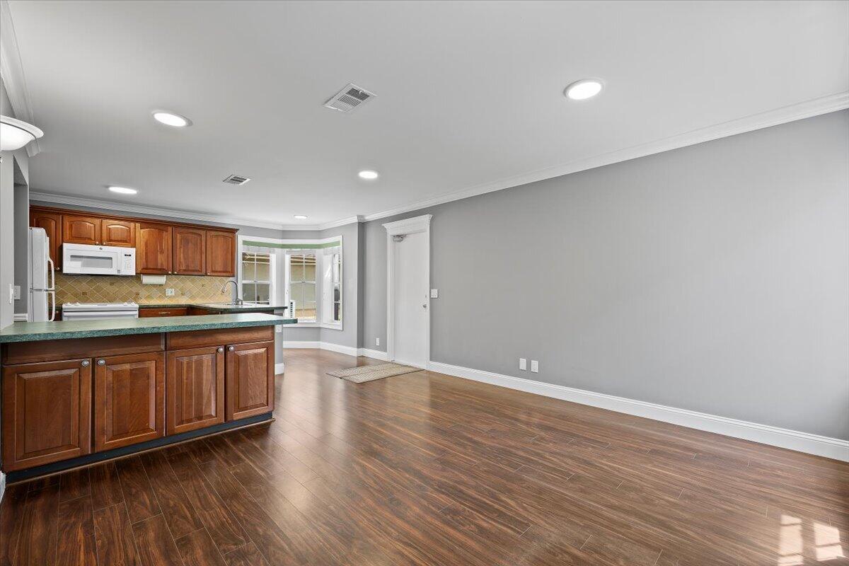 1357 Sweet William Lane