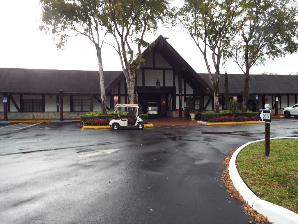 INTERNATIONAL VILLAGE - Residential