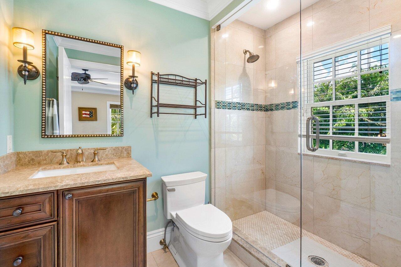 NORTH SHORE - Residential Lease