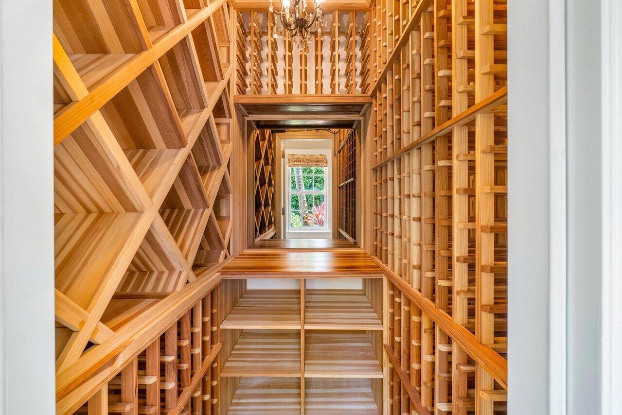 NORTH SHORE - Residential Lease