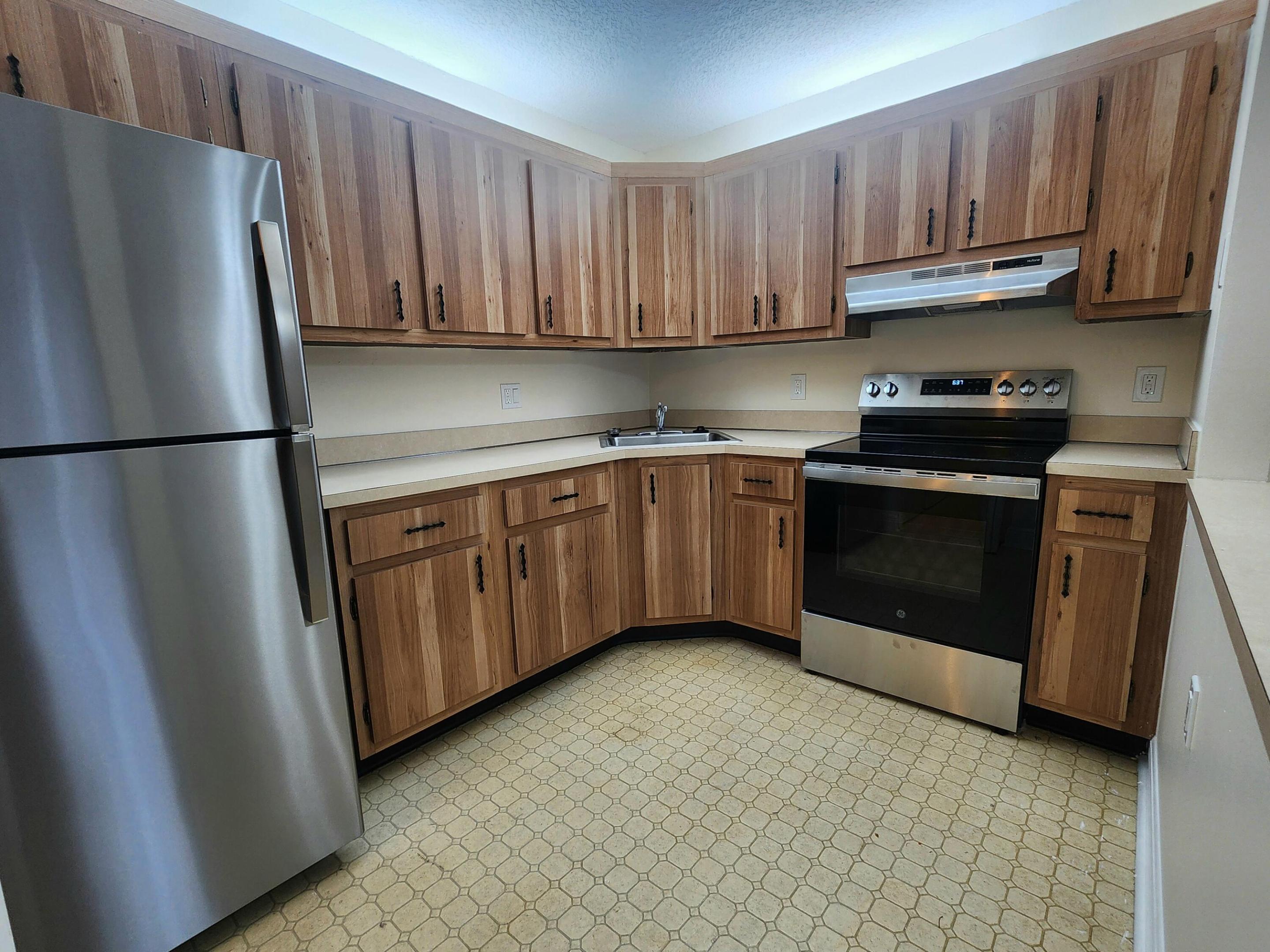 PINE RIDGE SOUTH I CONDO - Residential Lease