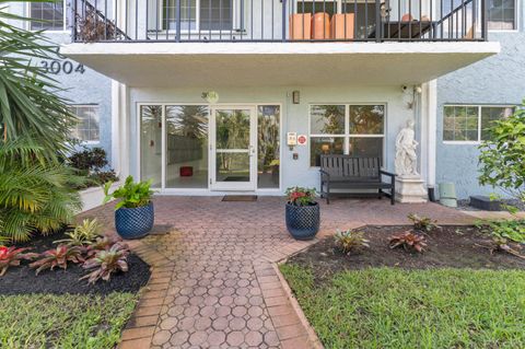 3004 NE 5th Terrace 206-c Wilton Manors FL 33334