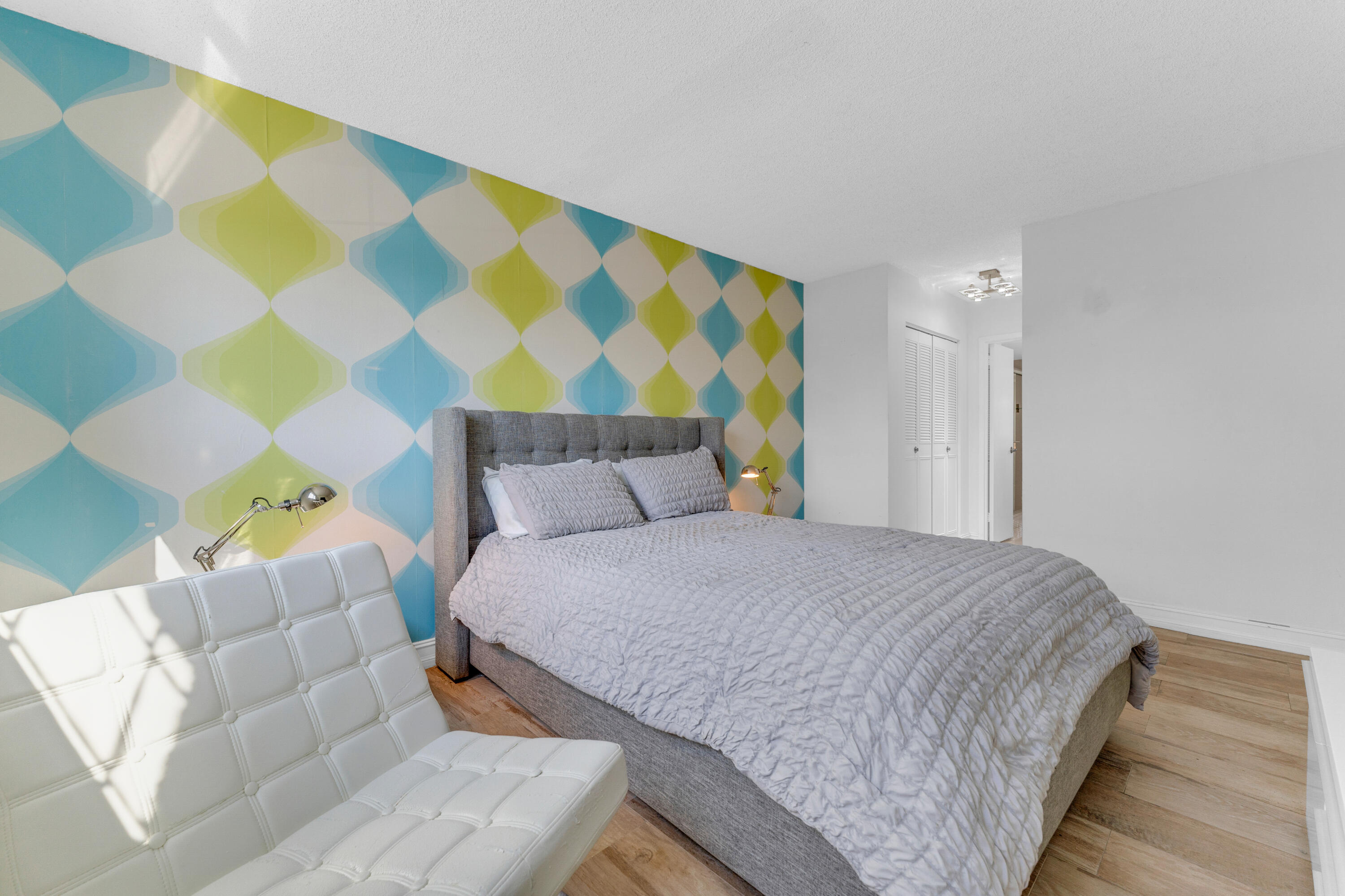 RIVER MANOR CONDO - Residential