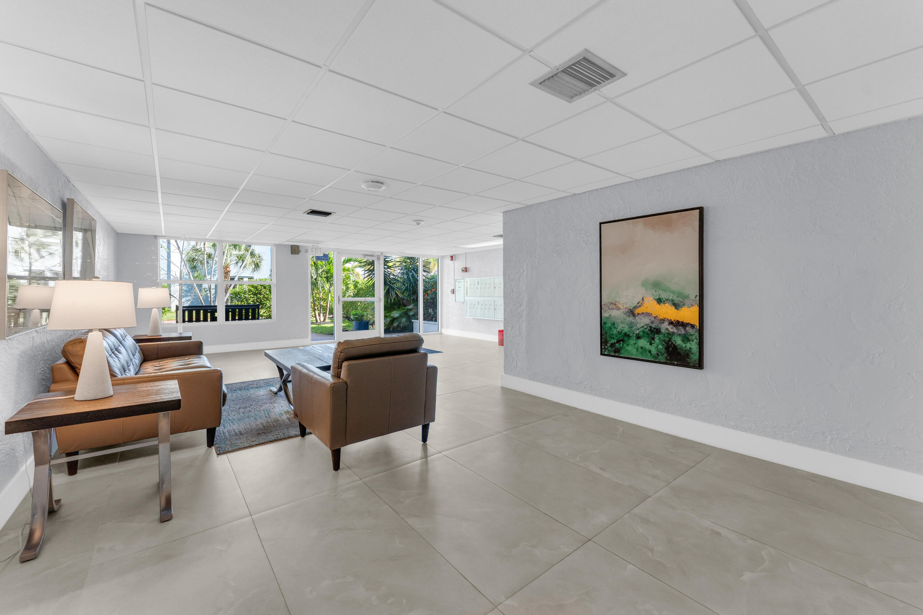 RIVER MANOR CONDO - Residential