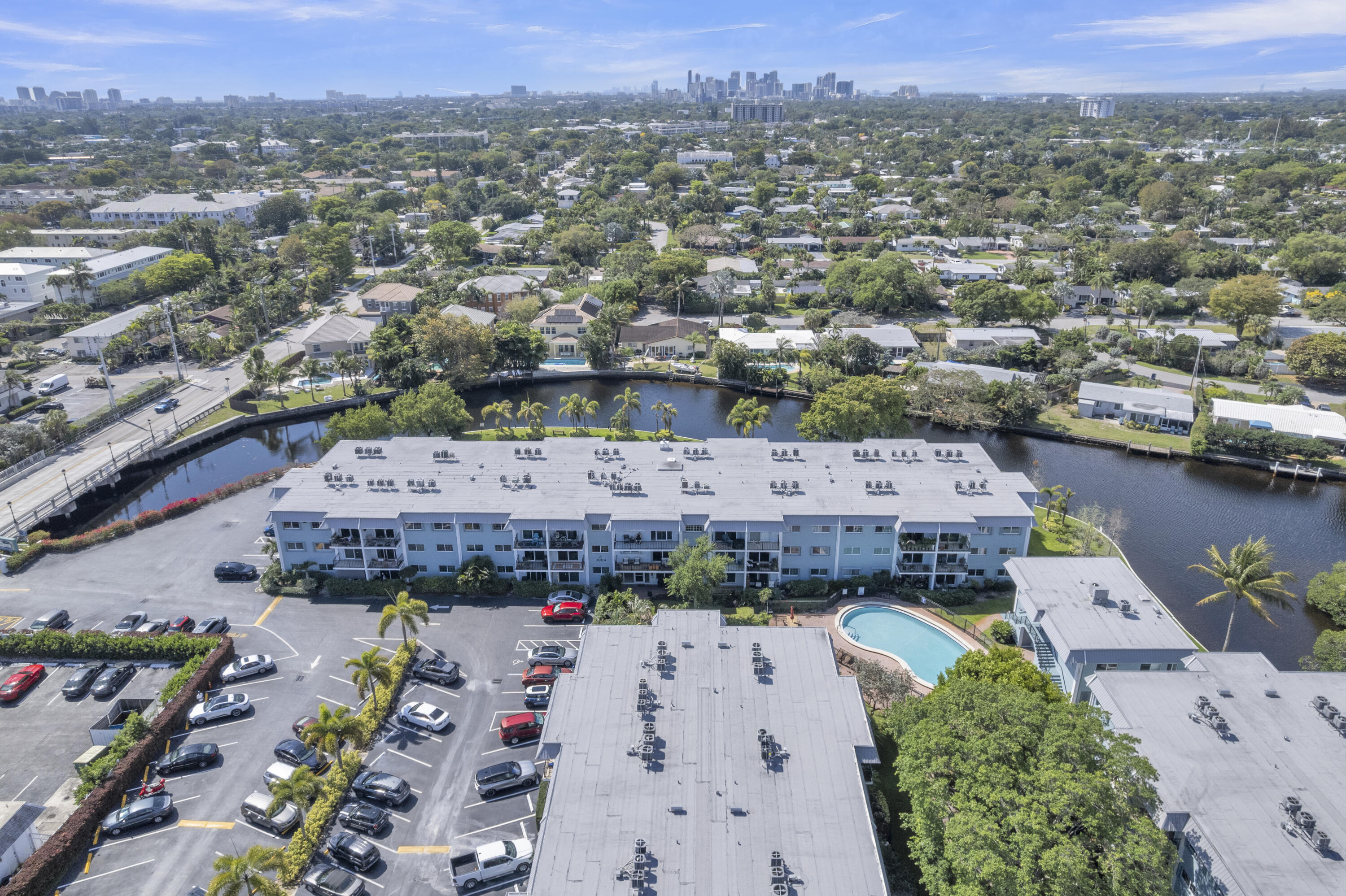 RIVER MANOR CONDO - Residential