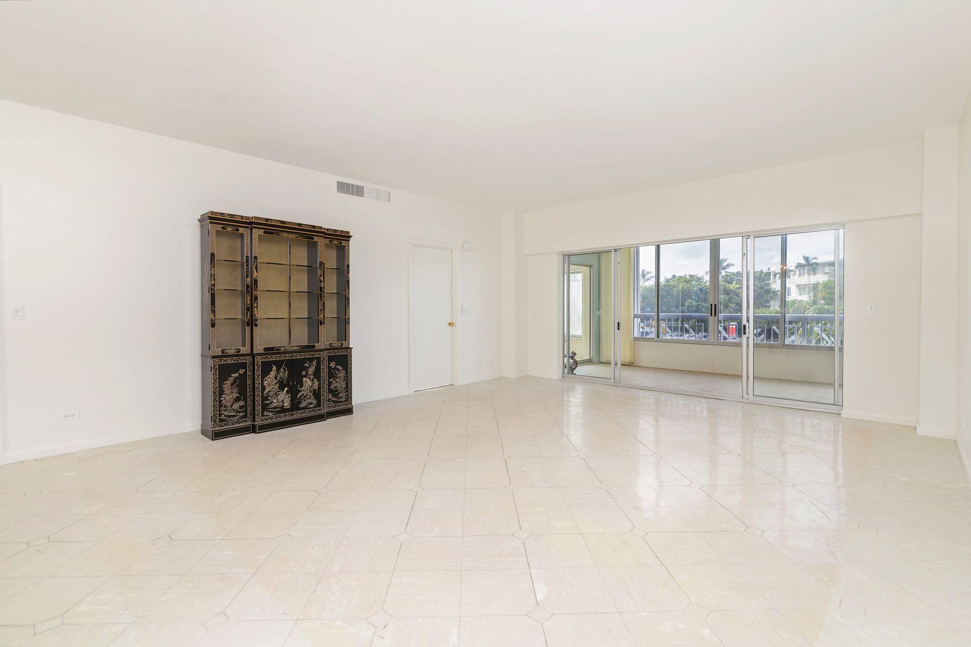 389 S Lake Drive 2h