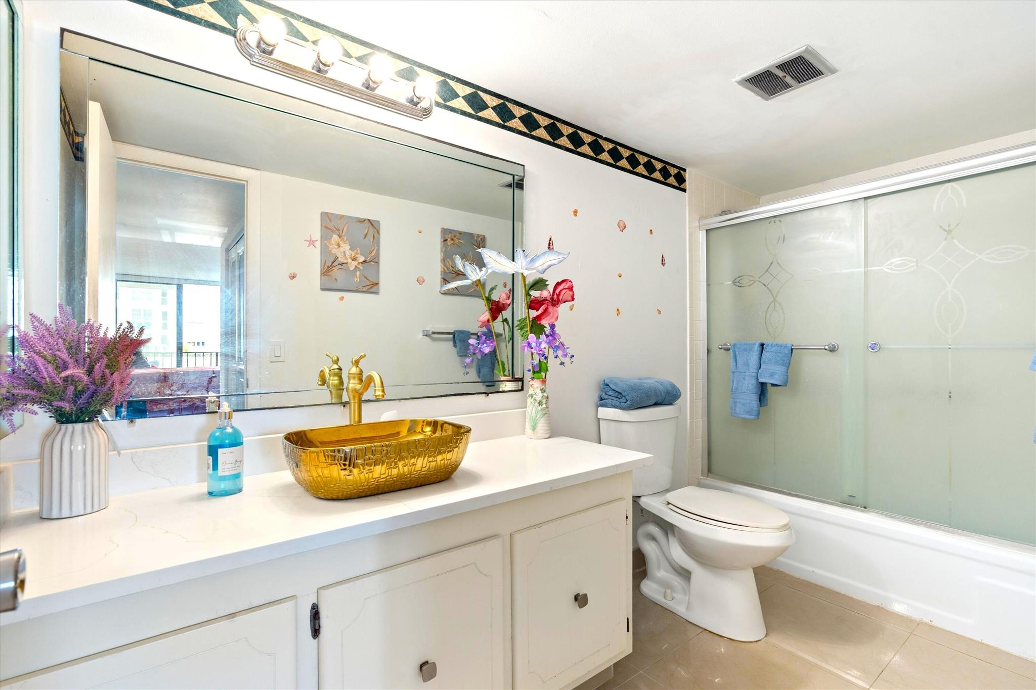 CLARIDGES I CONDO - Residential