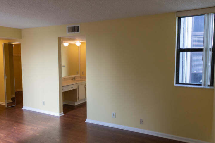 LA COSTA DEL MAR CONDO - Residential Lease