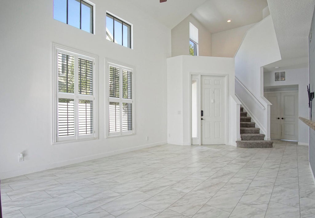 Photo of 10627 SW Cam Run, Port Saint Lucie, FL 34987 (MLS # R10966103)