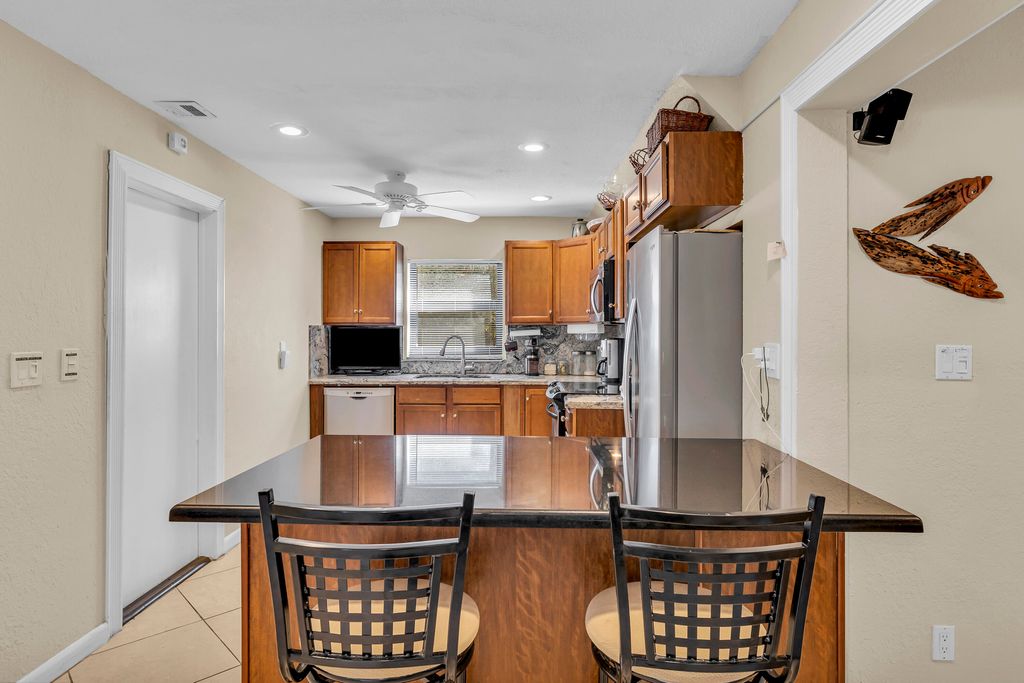 Photo of 2641 NW 4th Avenue, Pompano Beach, FL 33064 (MLS # R10963629)