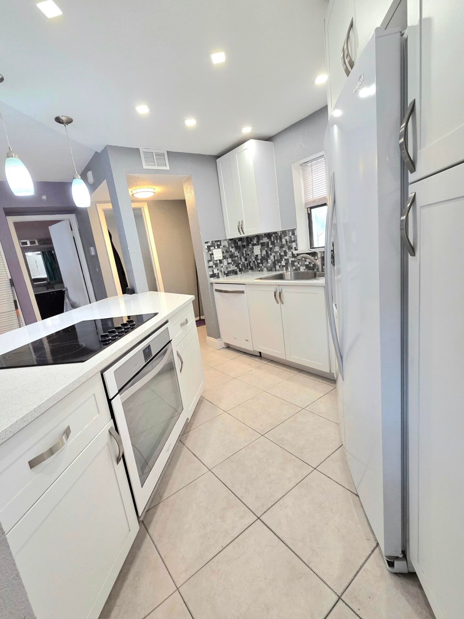 6655 W Broward Boulevard 203