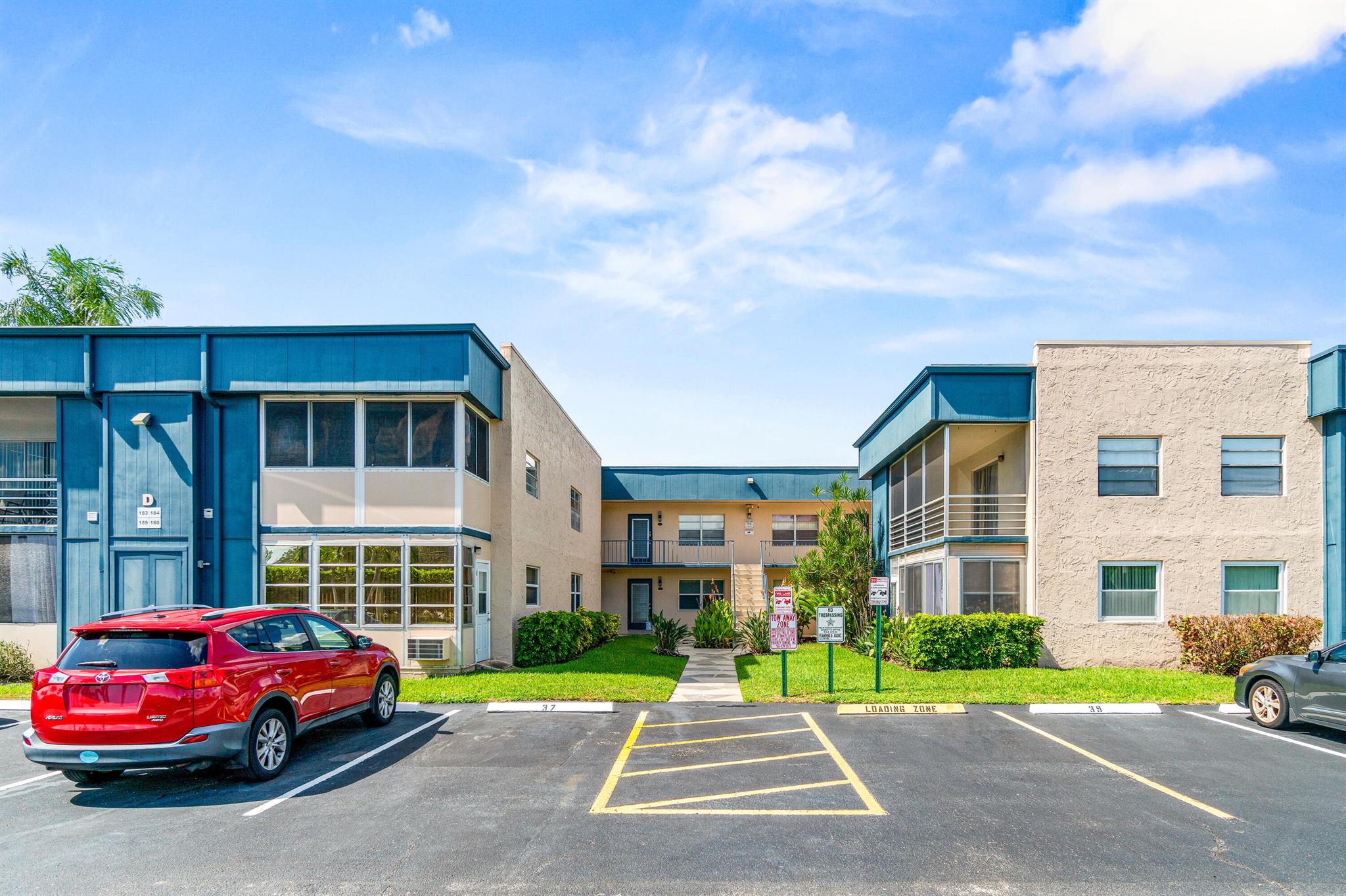 KINGS POINT - Residential