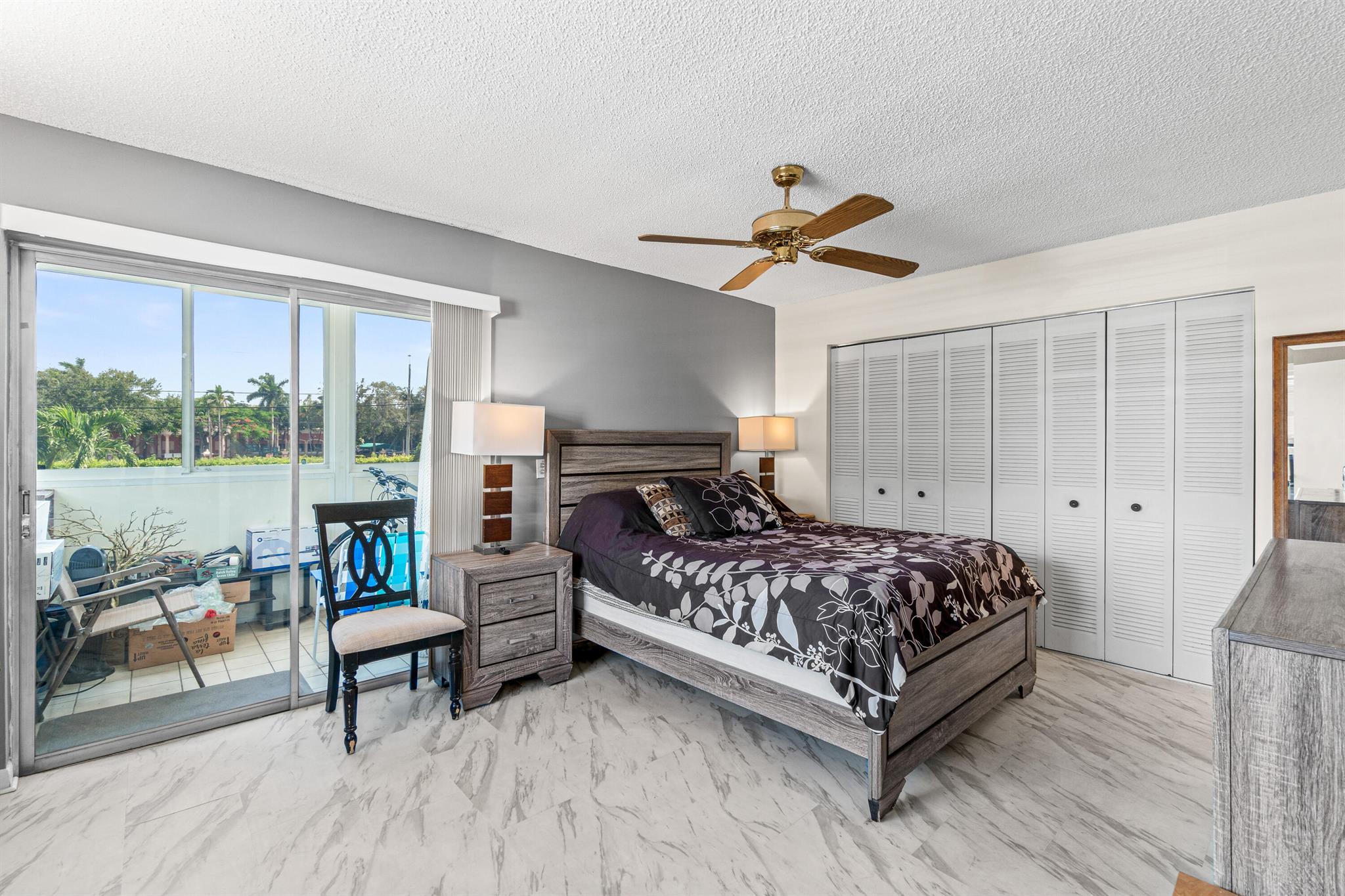 KINGS POINT - Residential