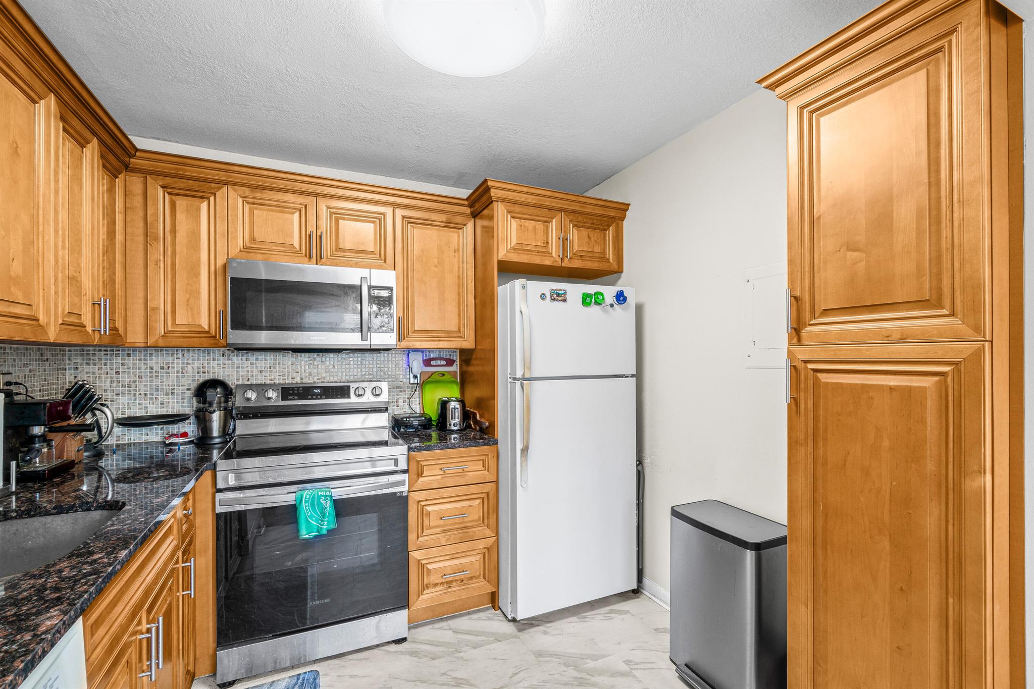 KINGS POINT - Residential