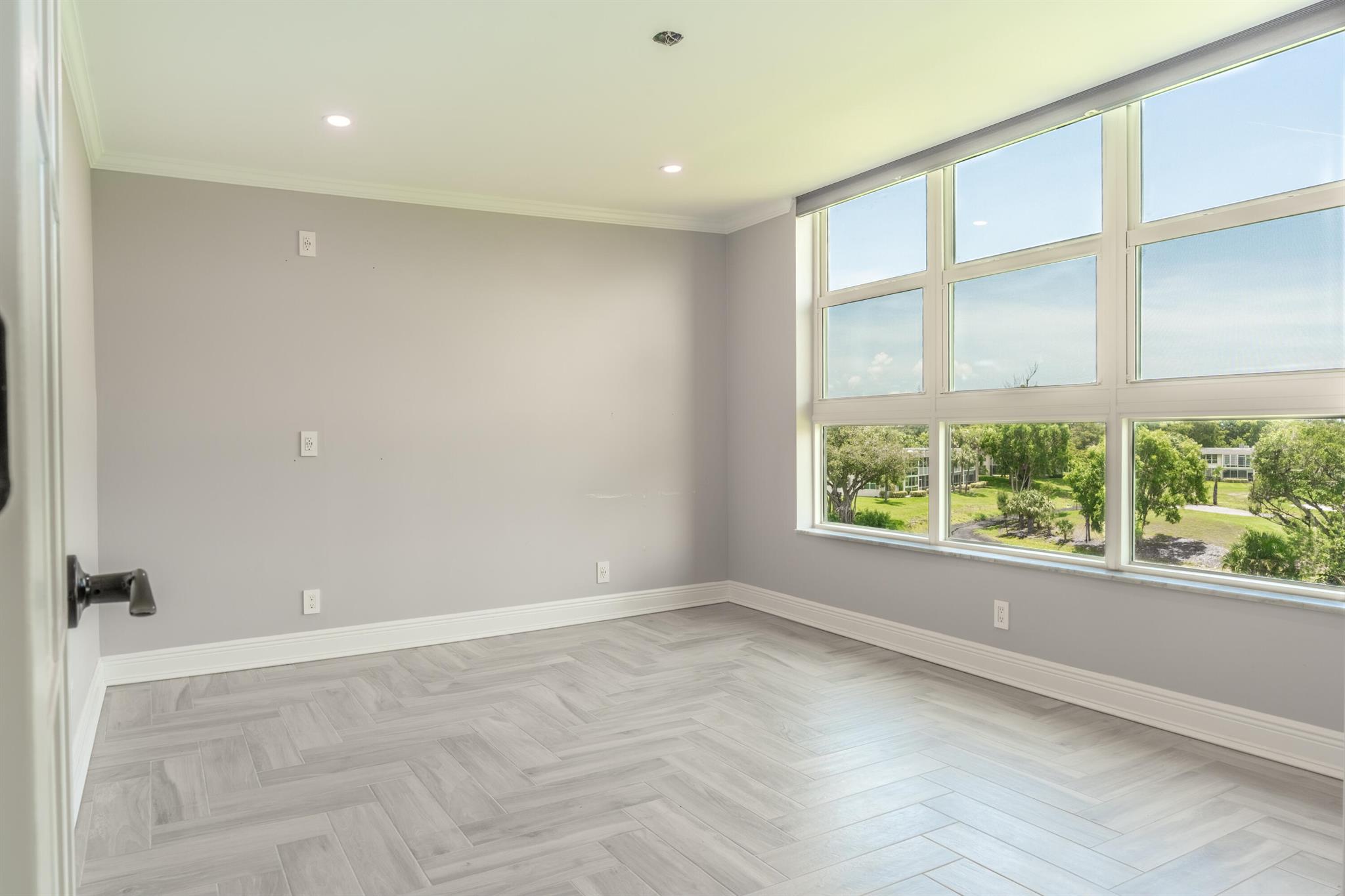 NO 18 PALM-AIRE COUNTRY C - Residential