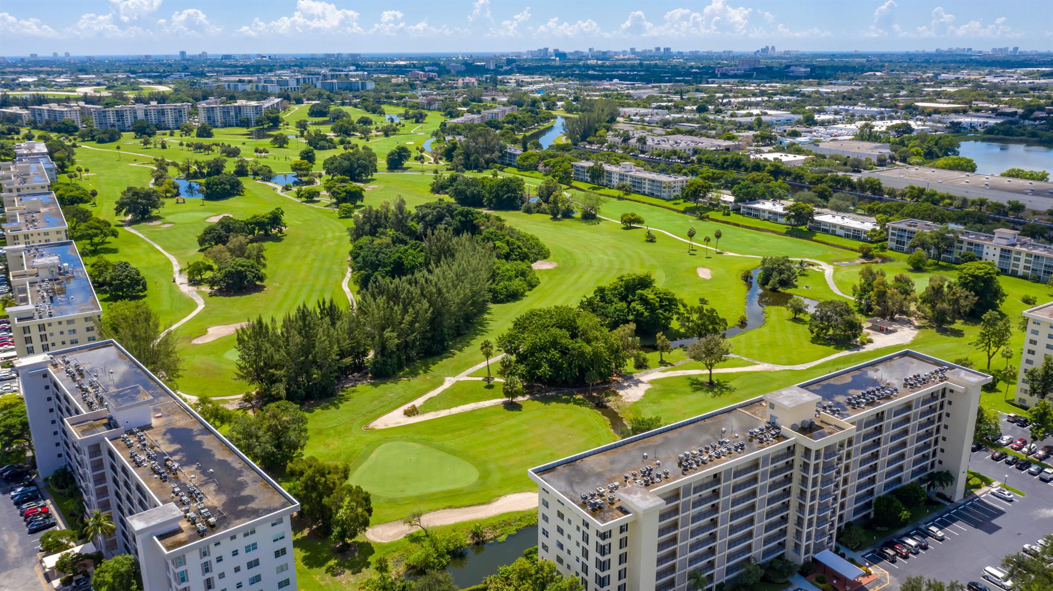 NO 18 PALM-AIRE COUNTRY C - Residential
