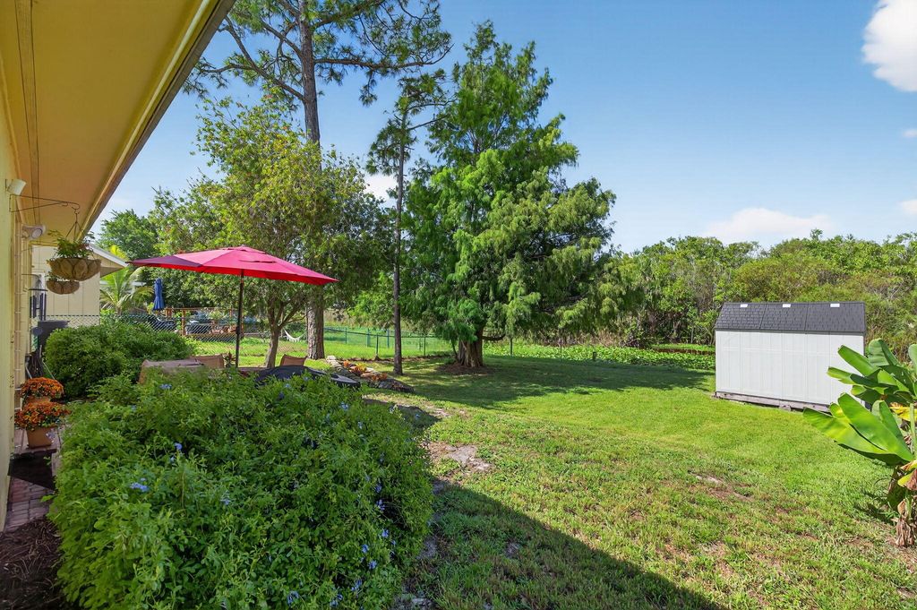 Photo of 5540 SE Colee Avenue, Stuart, FL 34997 (MLS # R11119438)